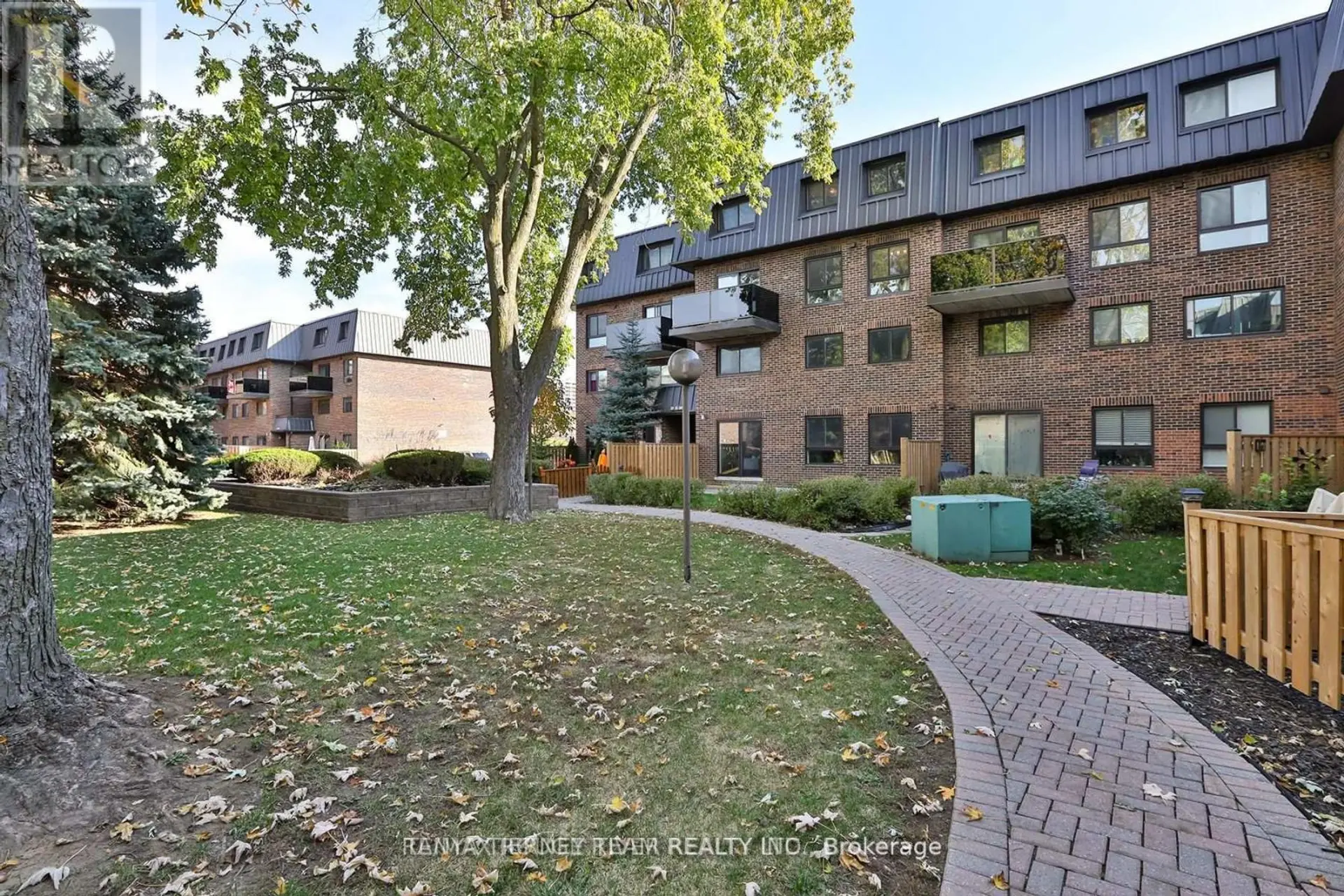 #48 43 TAUNTON ROAD - Image 12