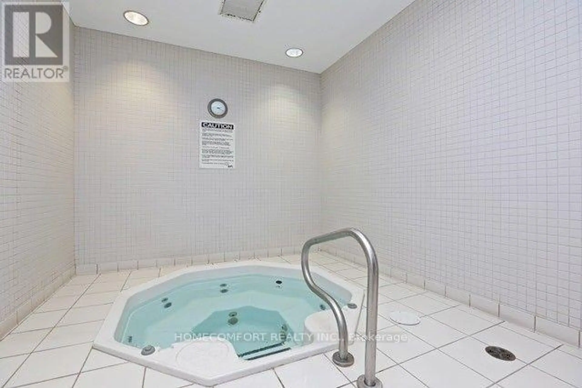#312 18 PARKVIEW AVENUE - Image 16
