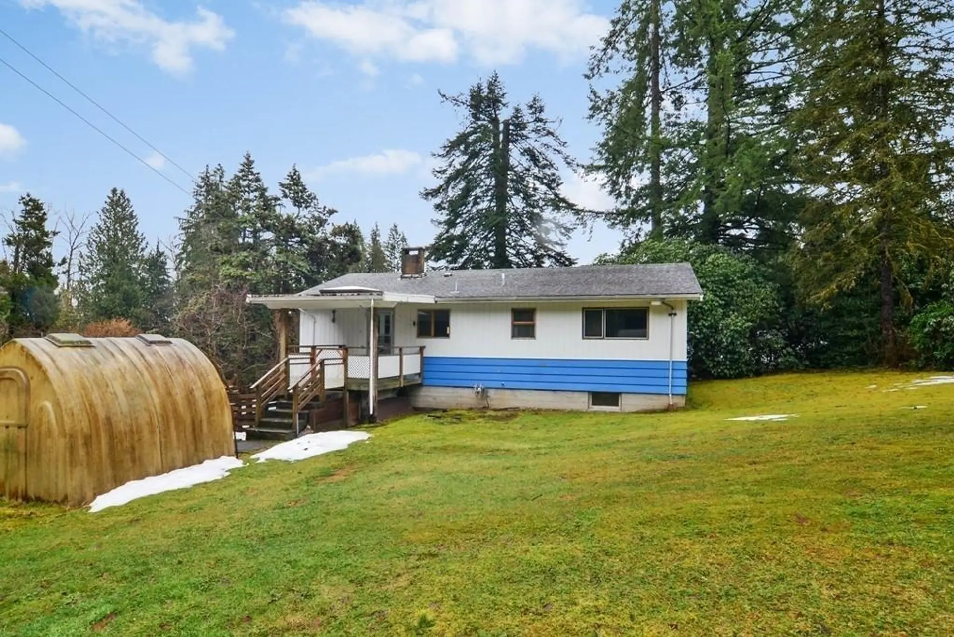 33875 Richards Avenue - Image 2