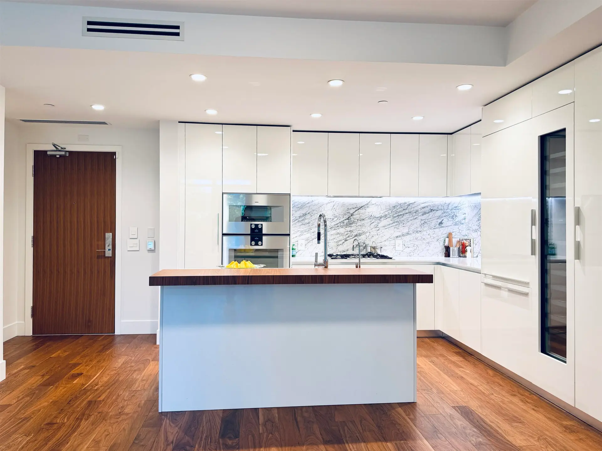 #204 375 W 59th Avenue - Image 2