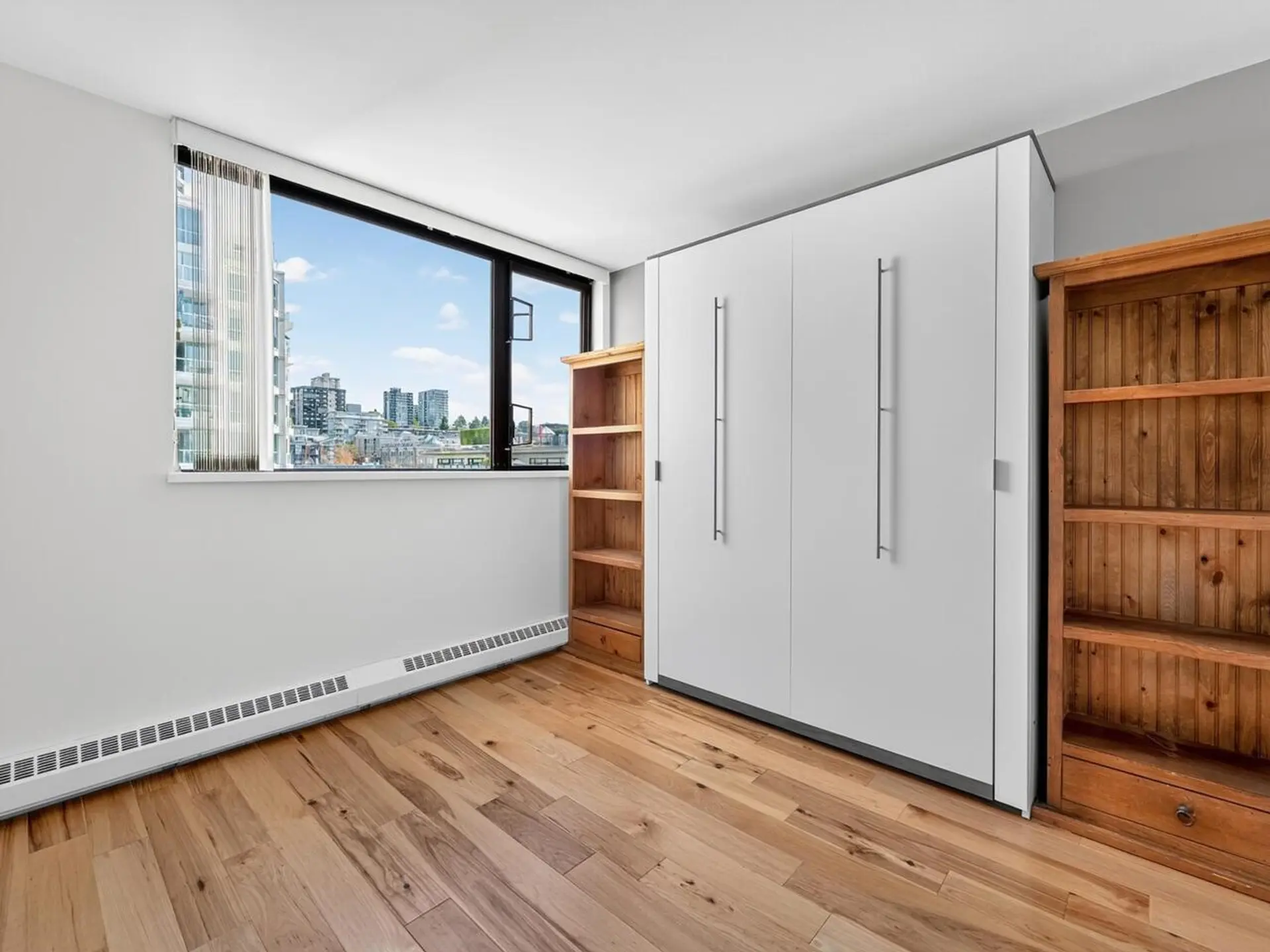 #907 124 W 1st Street - Image 15