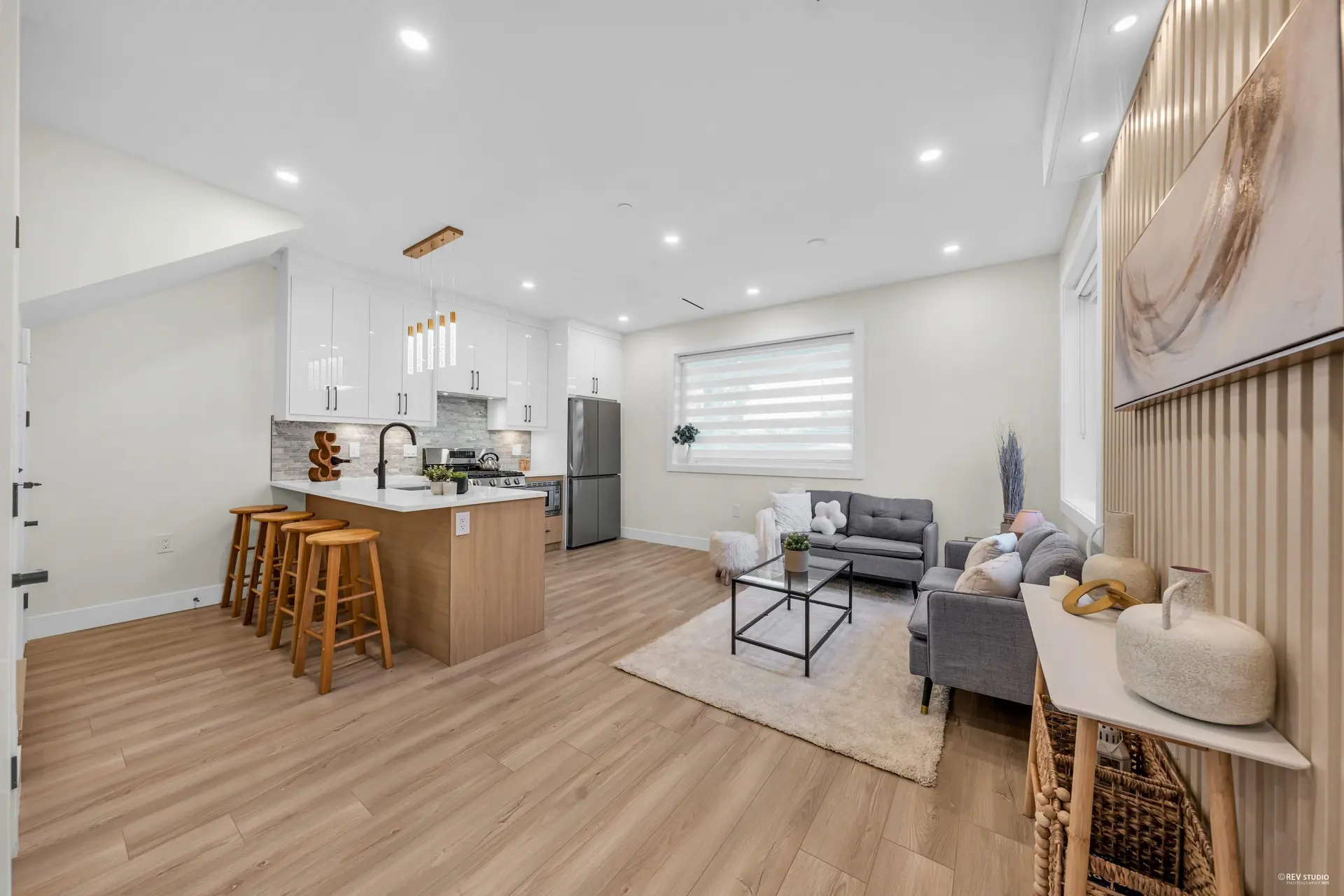 #2 2703 E 3rd Avenue - Image 8