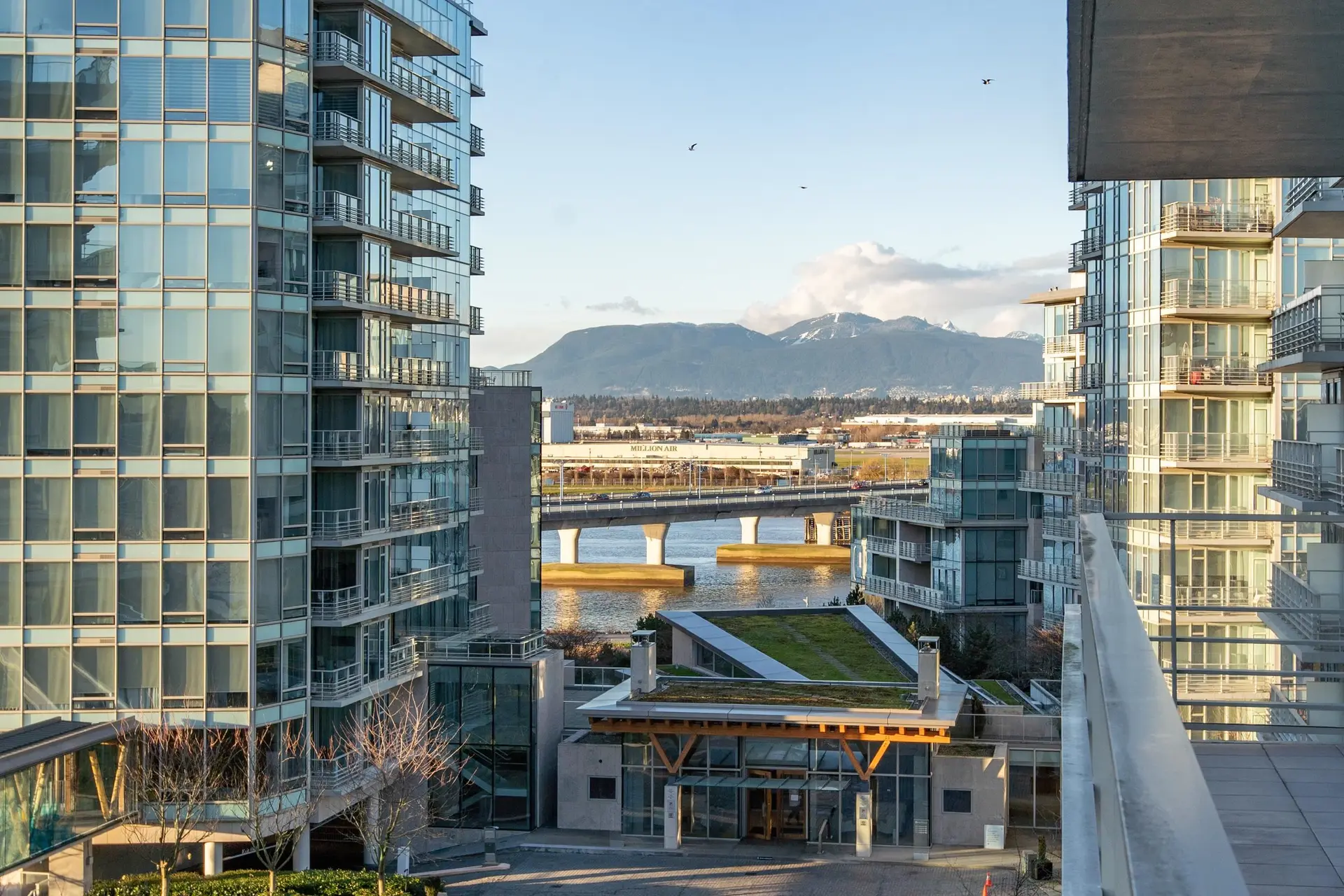 Property at #709 5199 Brighouse Way, Richmond, BC