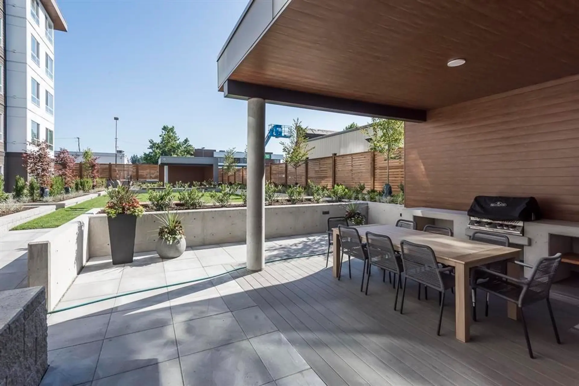 #404 32838 Ventura Avenue - Image 3