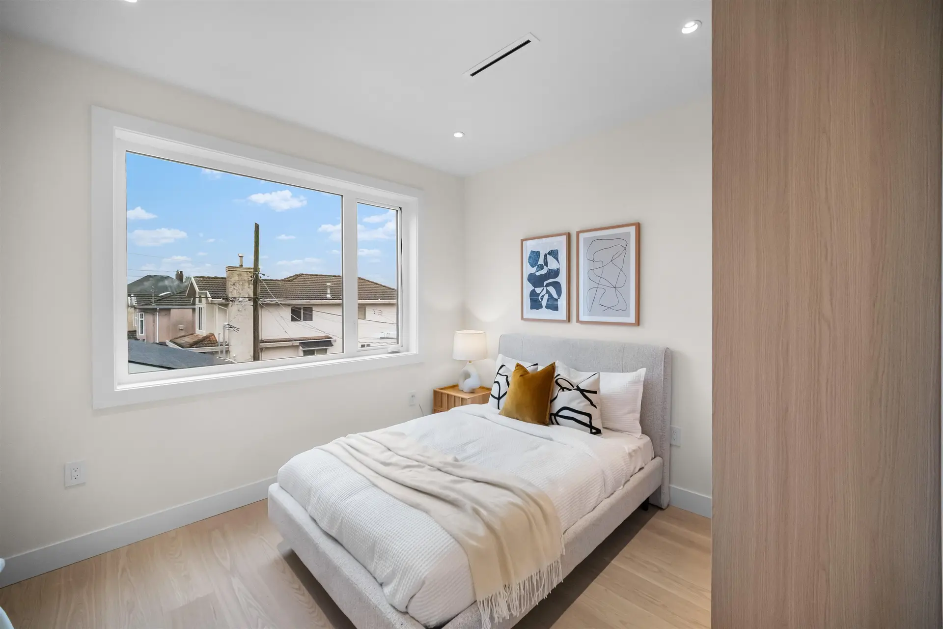 1671 E 31st Avenue - Image 9
