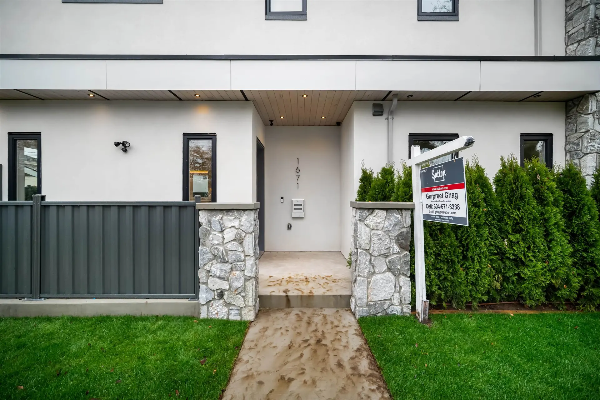 1671 E 31st Avenue - Image 4