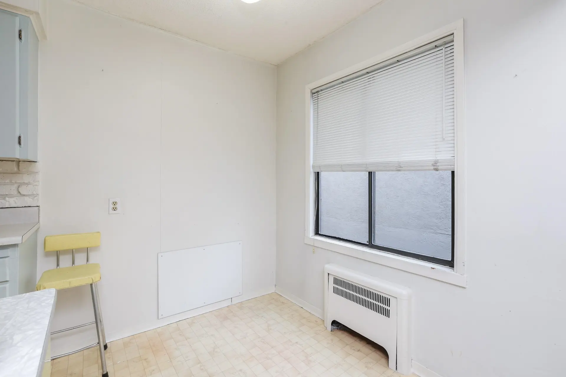 #201 2880 Oak Street - Image 7