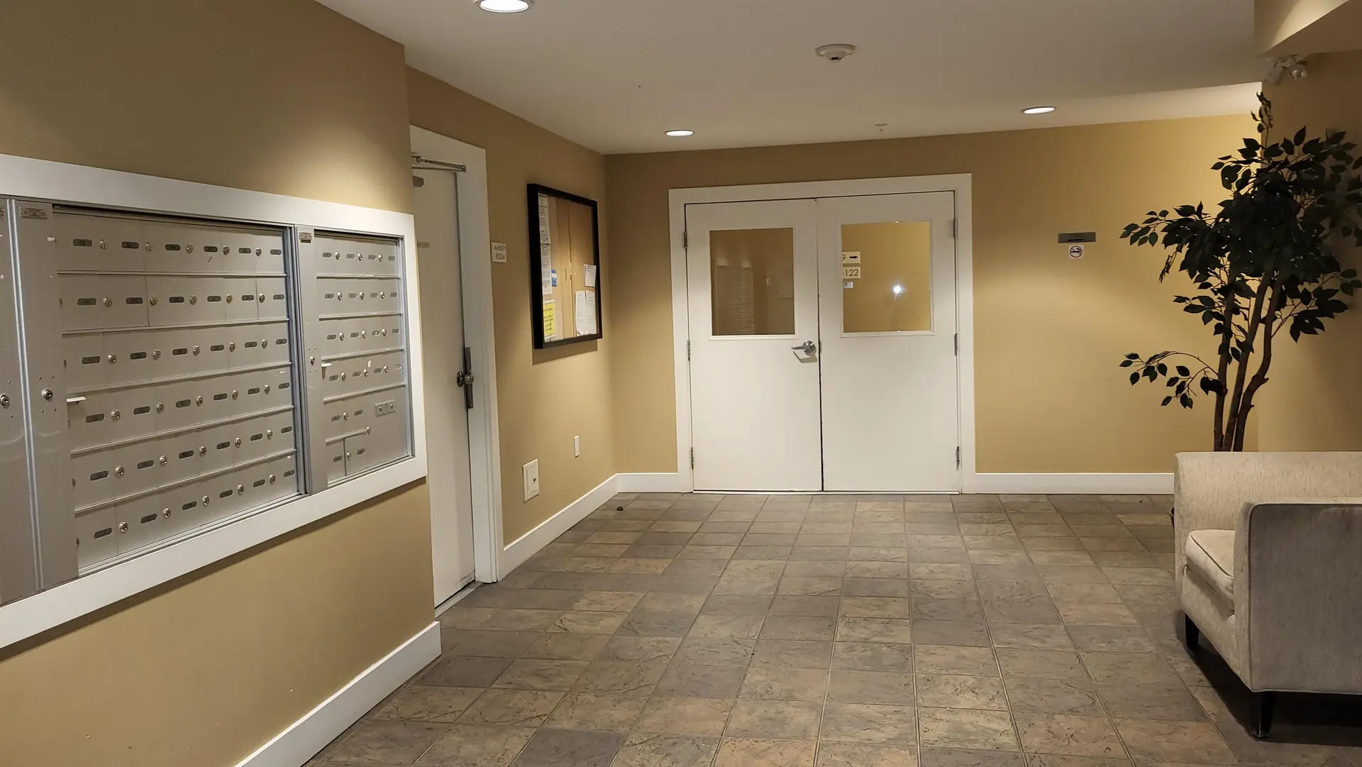 #313 2515 Park Drive - Image 2
