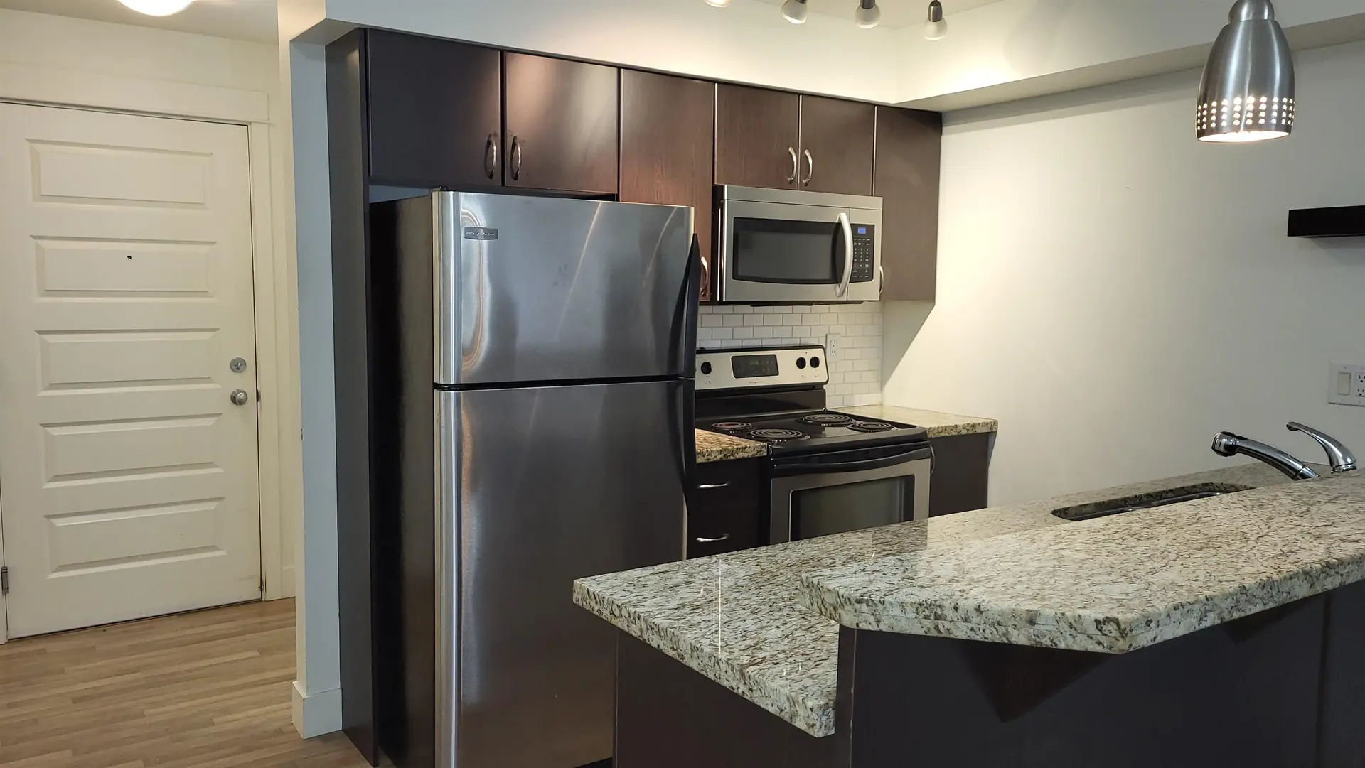 #313 2515 Park Drive - Image 6