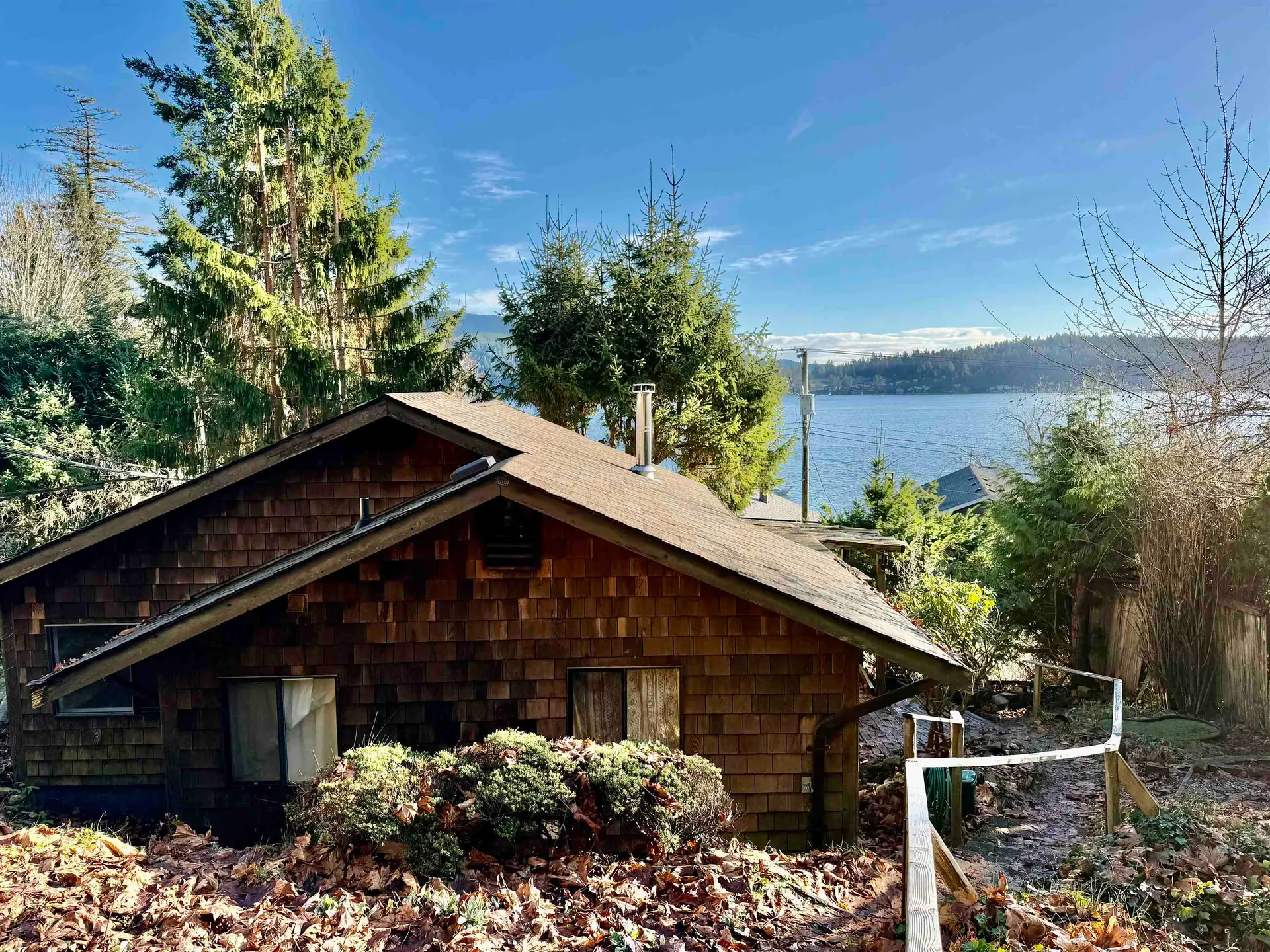 619 Marine Drive - Image 13