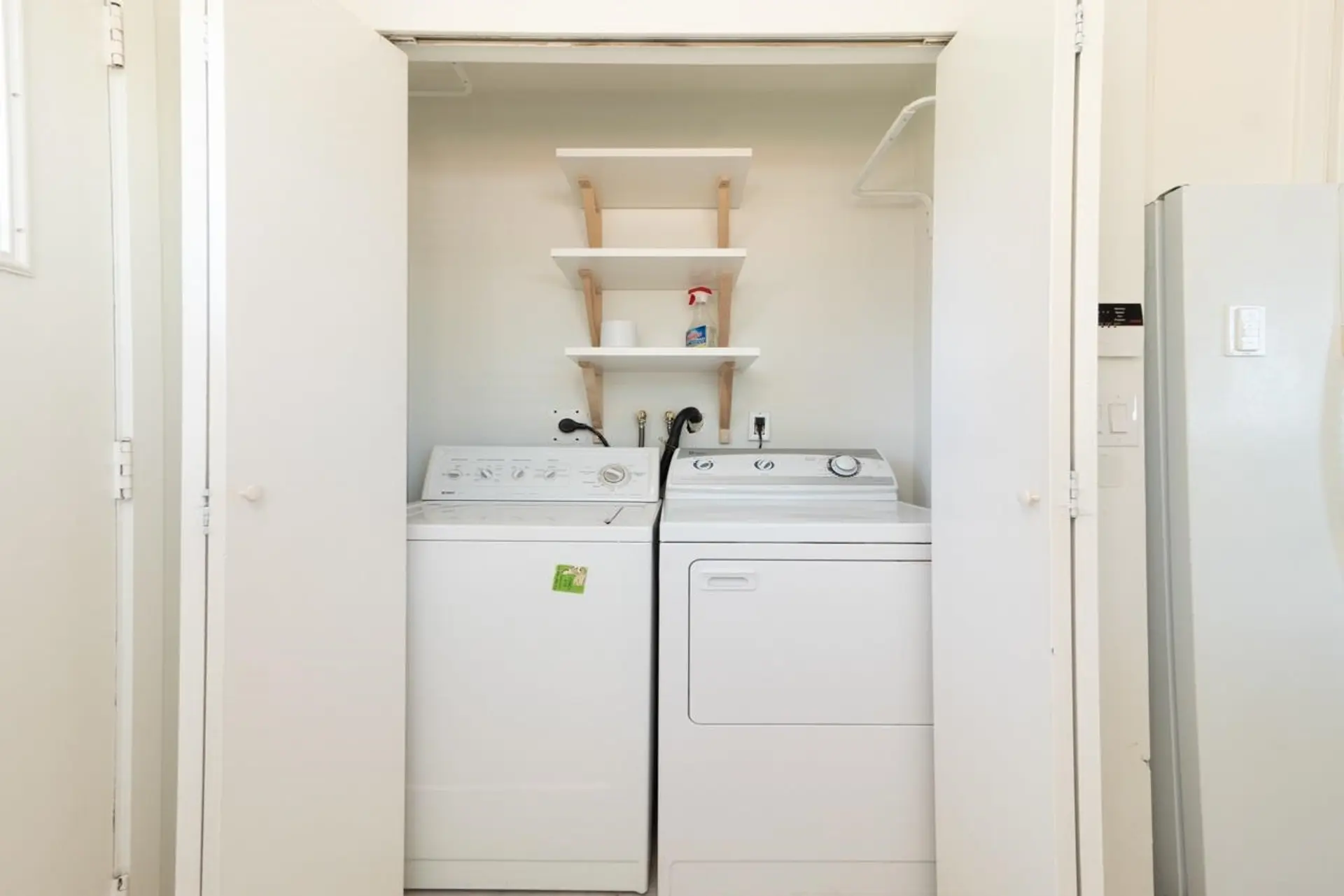 15592 100 Avenue - Image 3