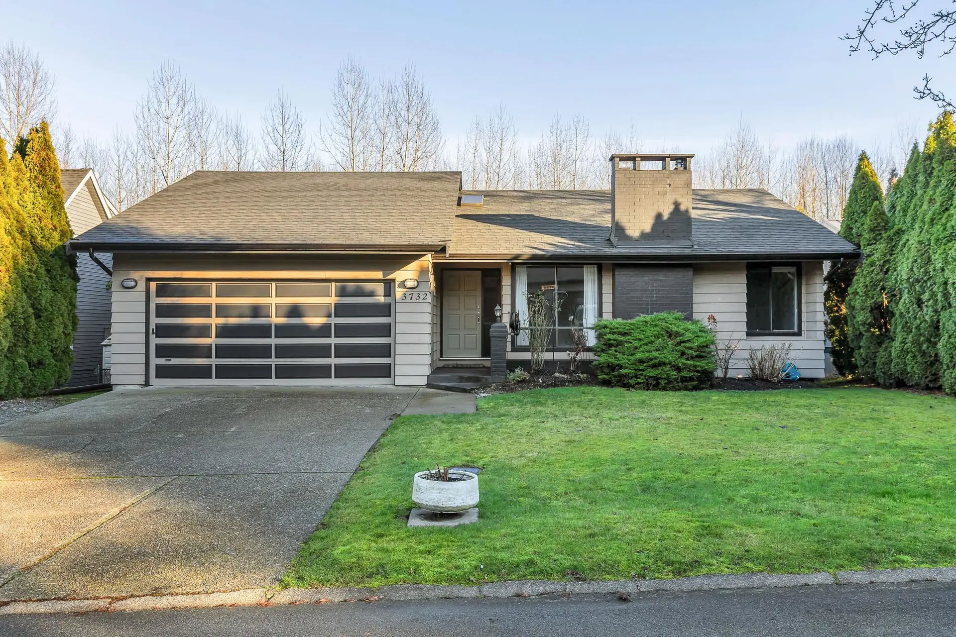 Property at 3732 Dundee Place, Abbotsford, BC