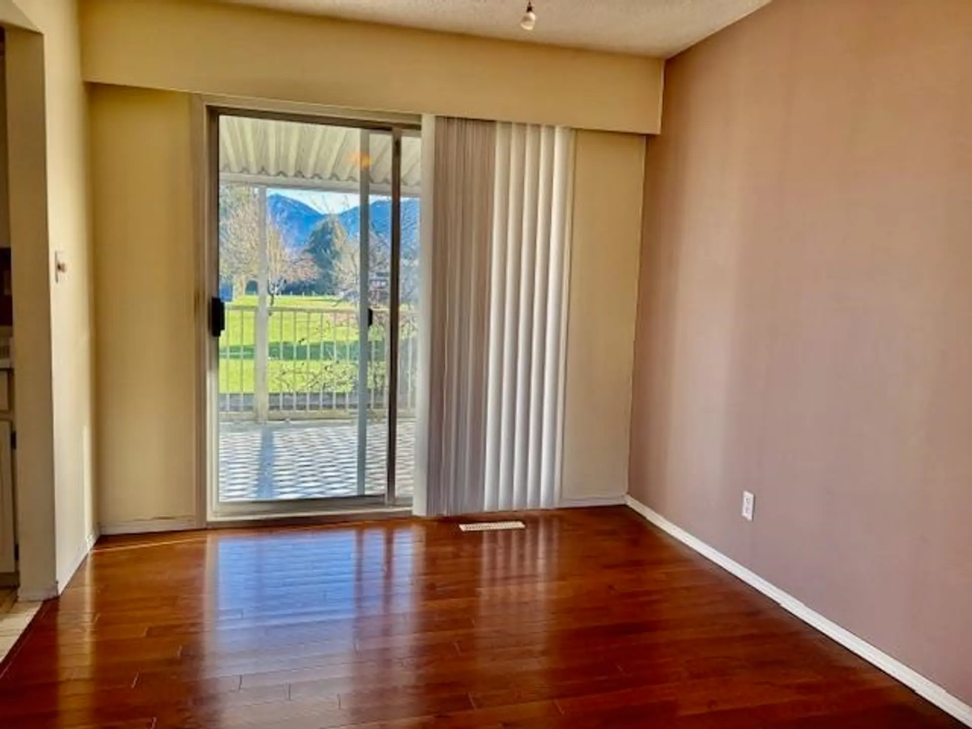 8714 Cornwall Crescent - Image 6