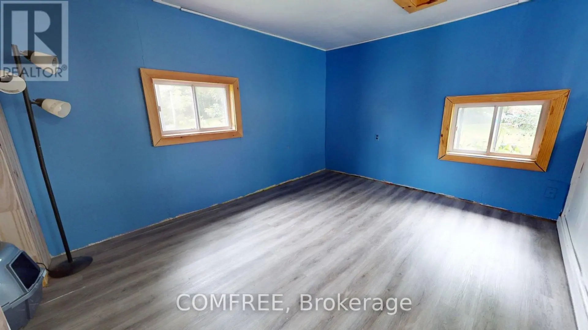 41 MAIN STREET - Image 4