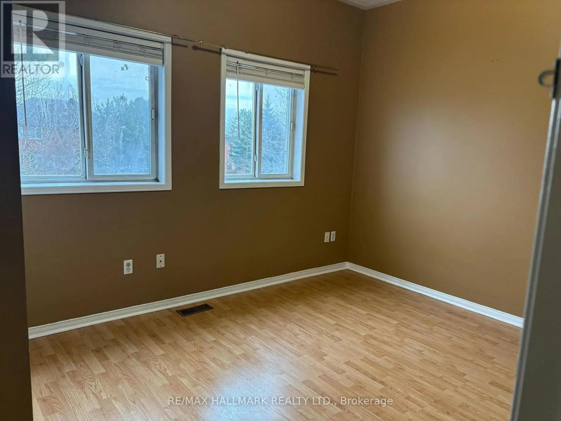 138 SPADINA ROAD - Image 6