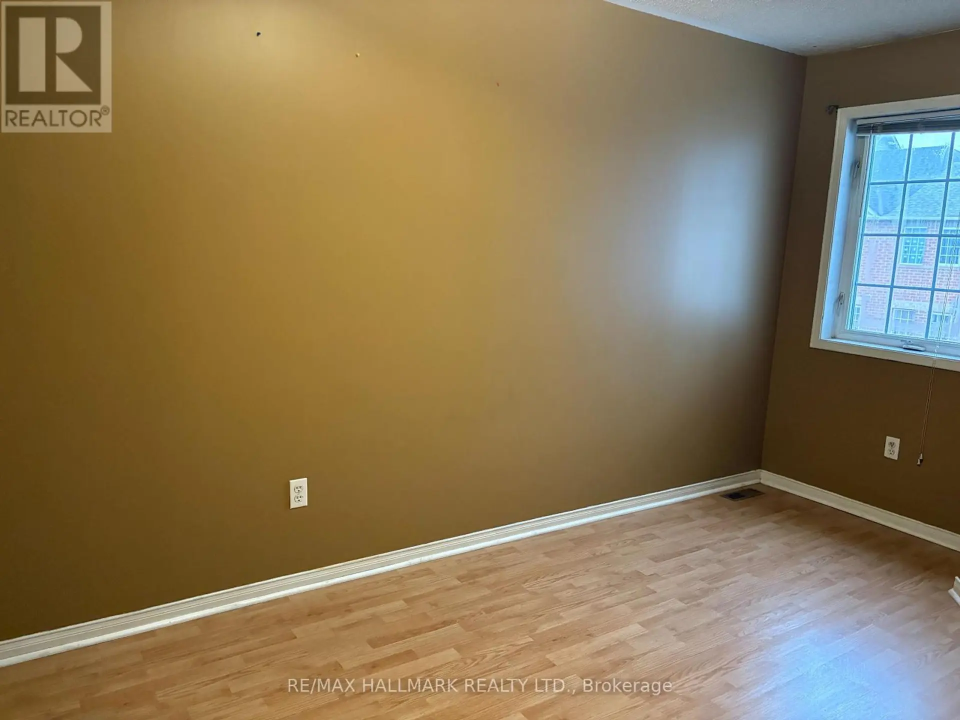 138 SPADINA ROAD - Image 8