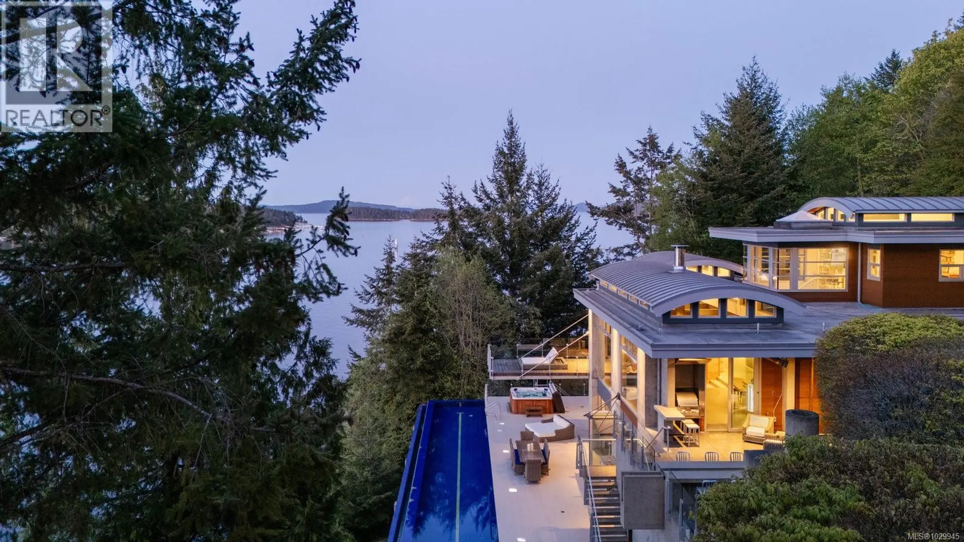 Property at 1580 Lands End Rd, North Saanich, BC