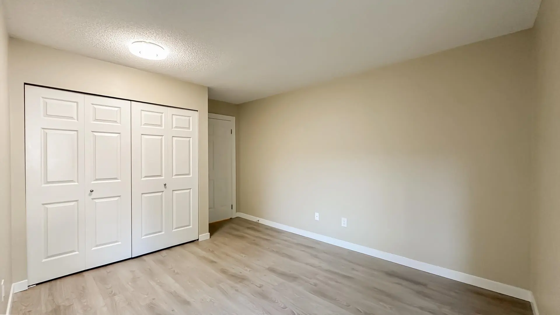 #306 7520 Moffatt Road - Image 14