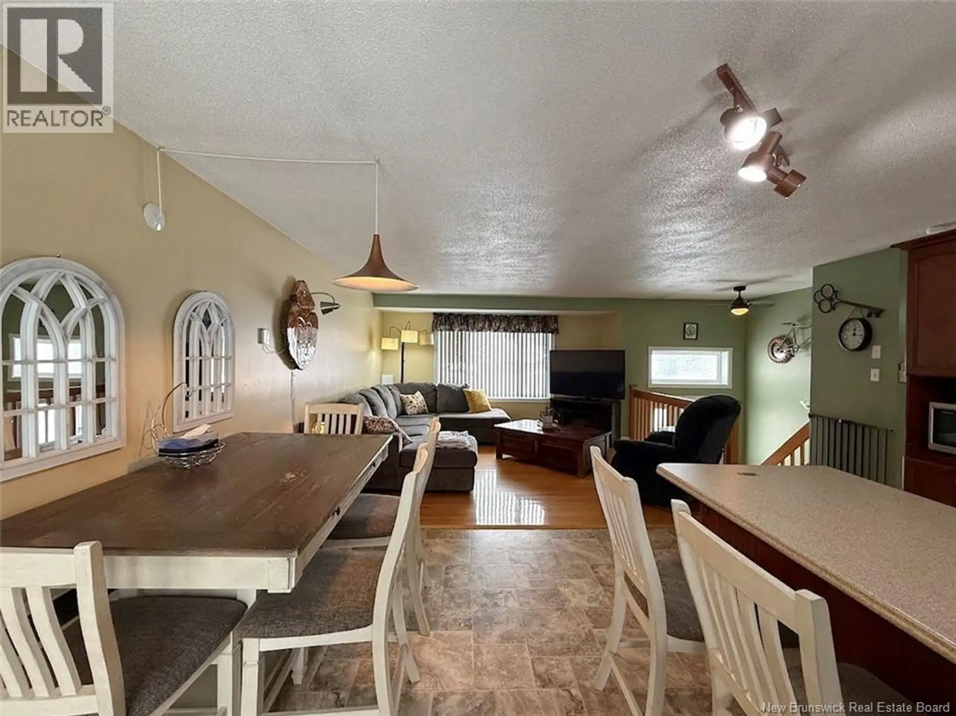 84 AQUEDUC STREET - Image 2
