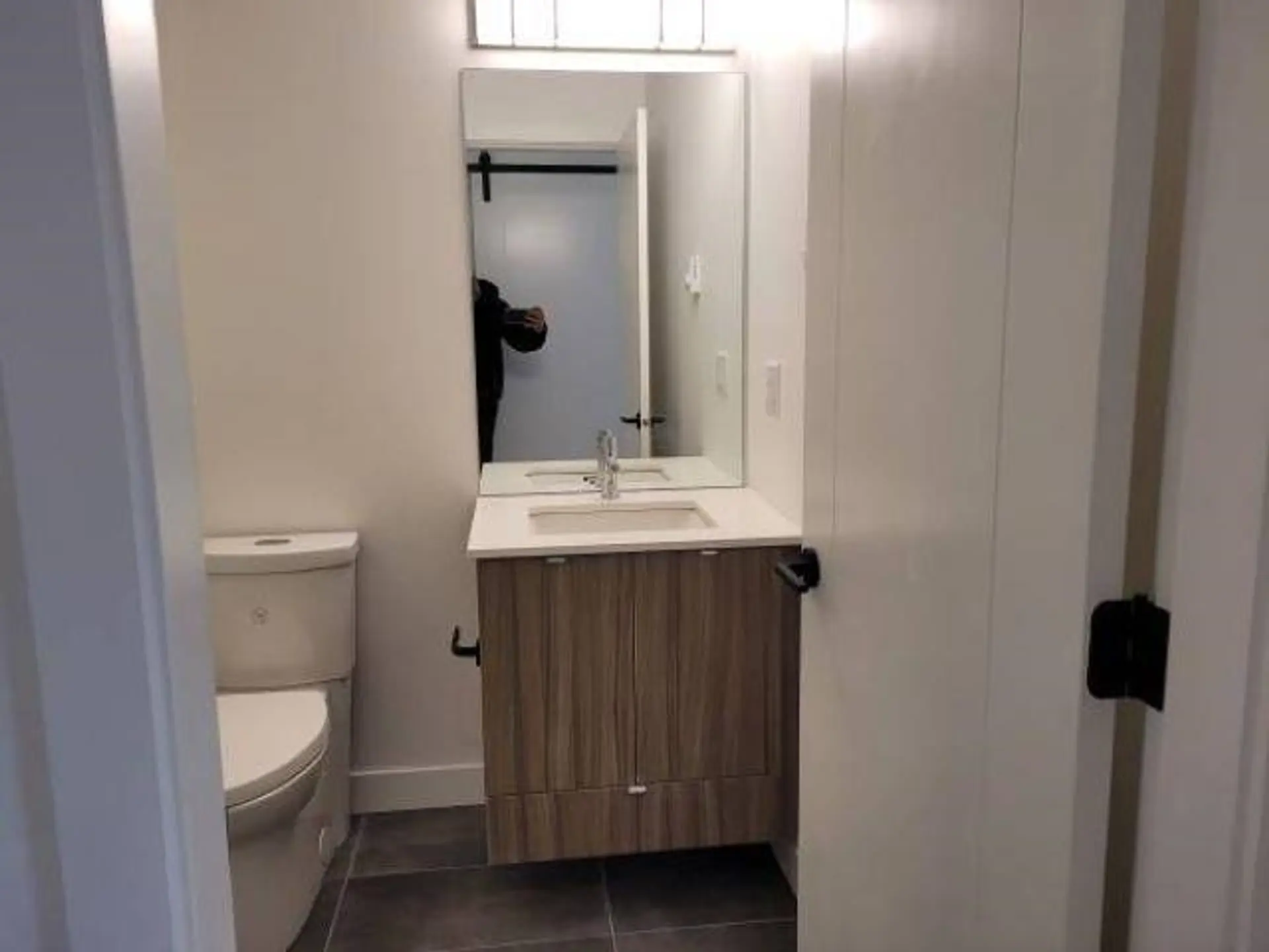 #410 32828 Landeau Place - Image 7