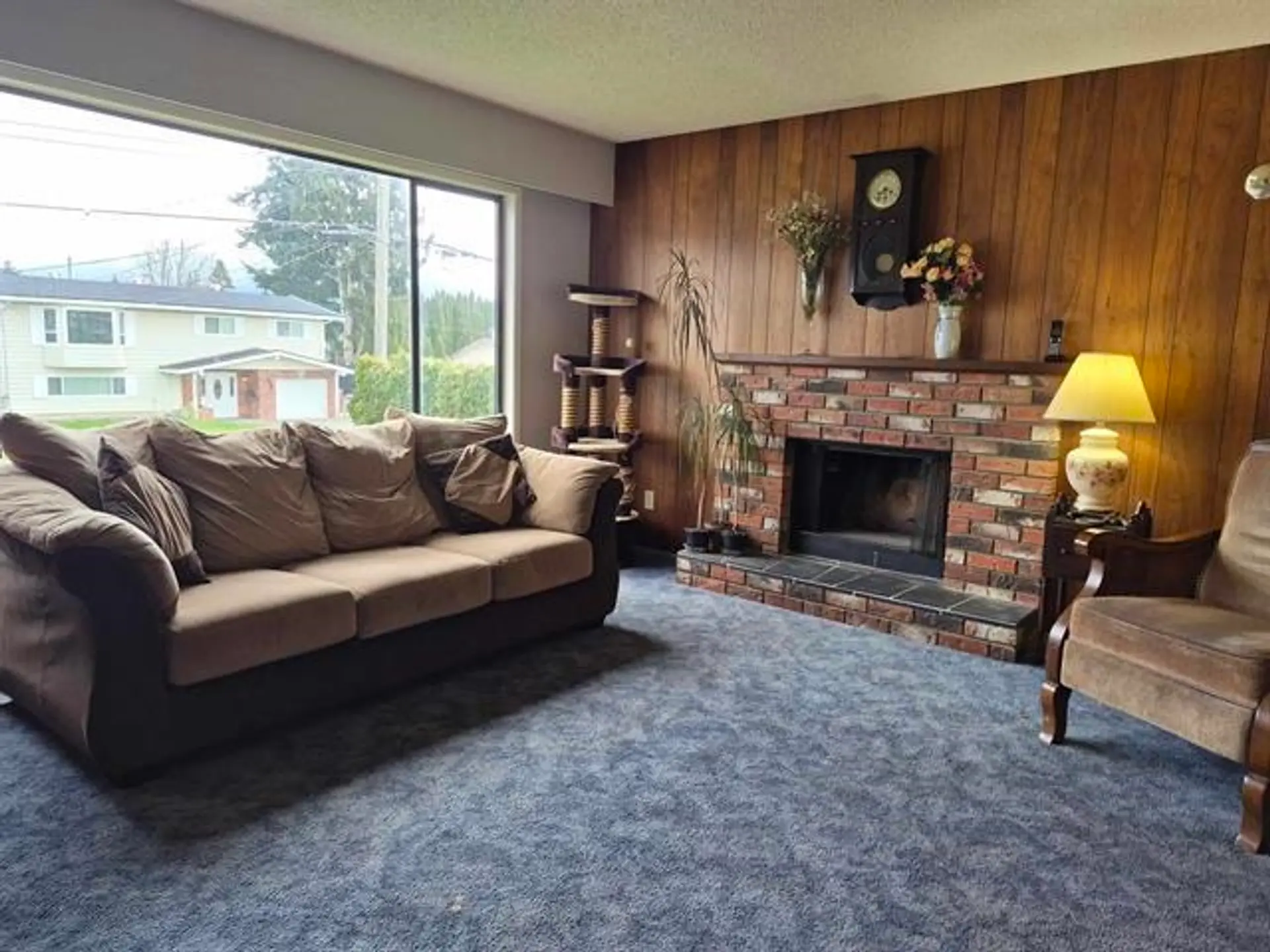 46494 Elliott Avenue - Image 2