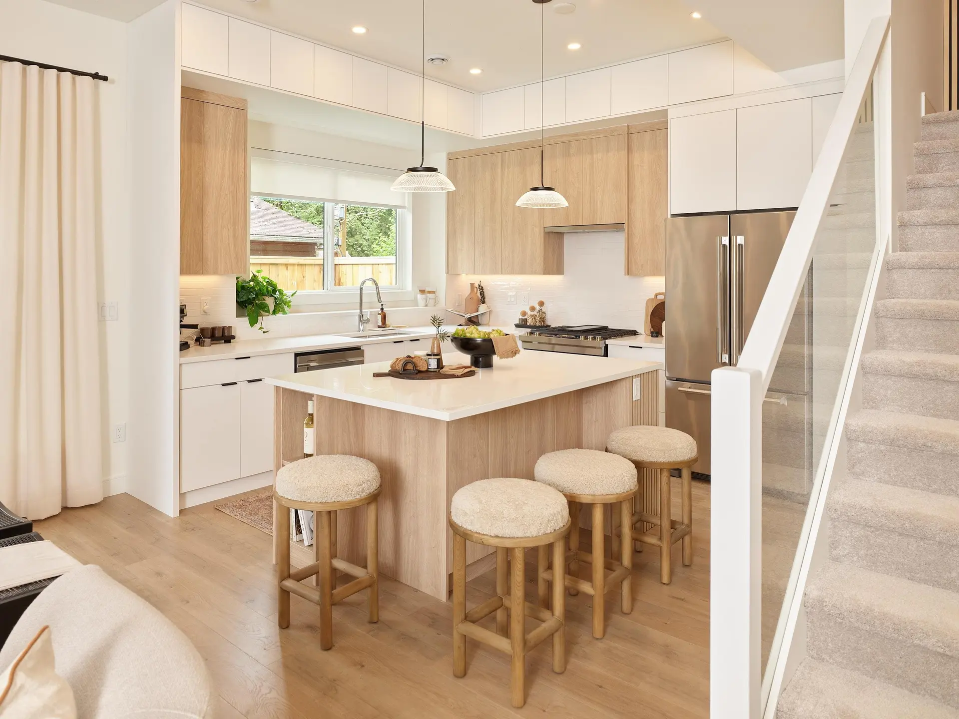 #27 23697 Fern Crescent - Image 2