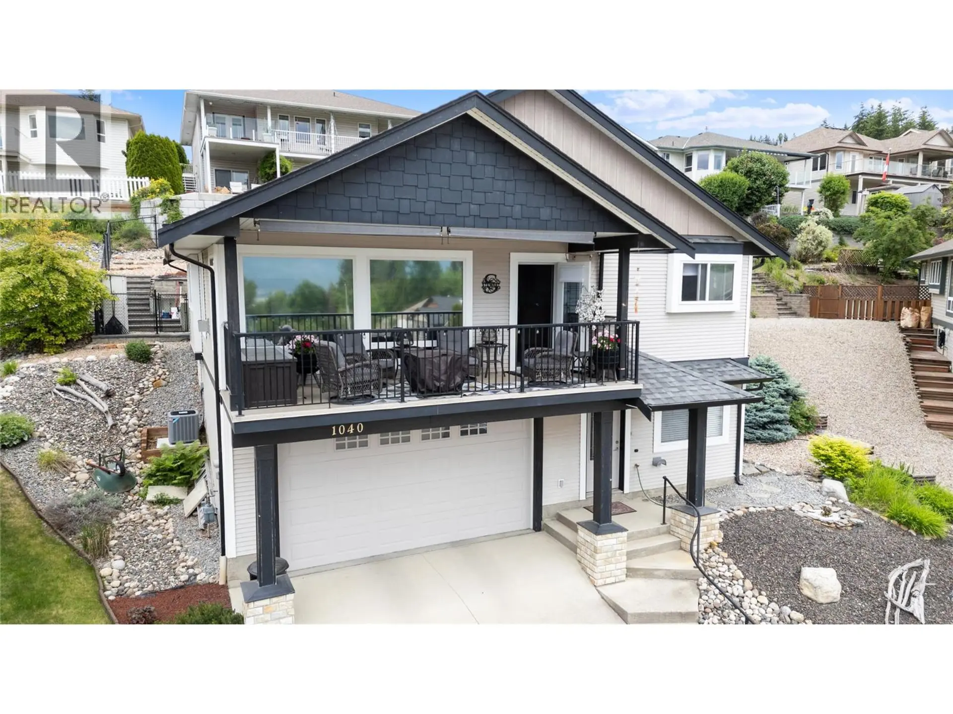 Property at 1040 14 Avenue SE, Salmon Arm, BC