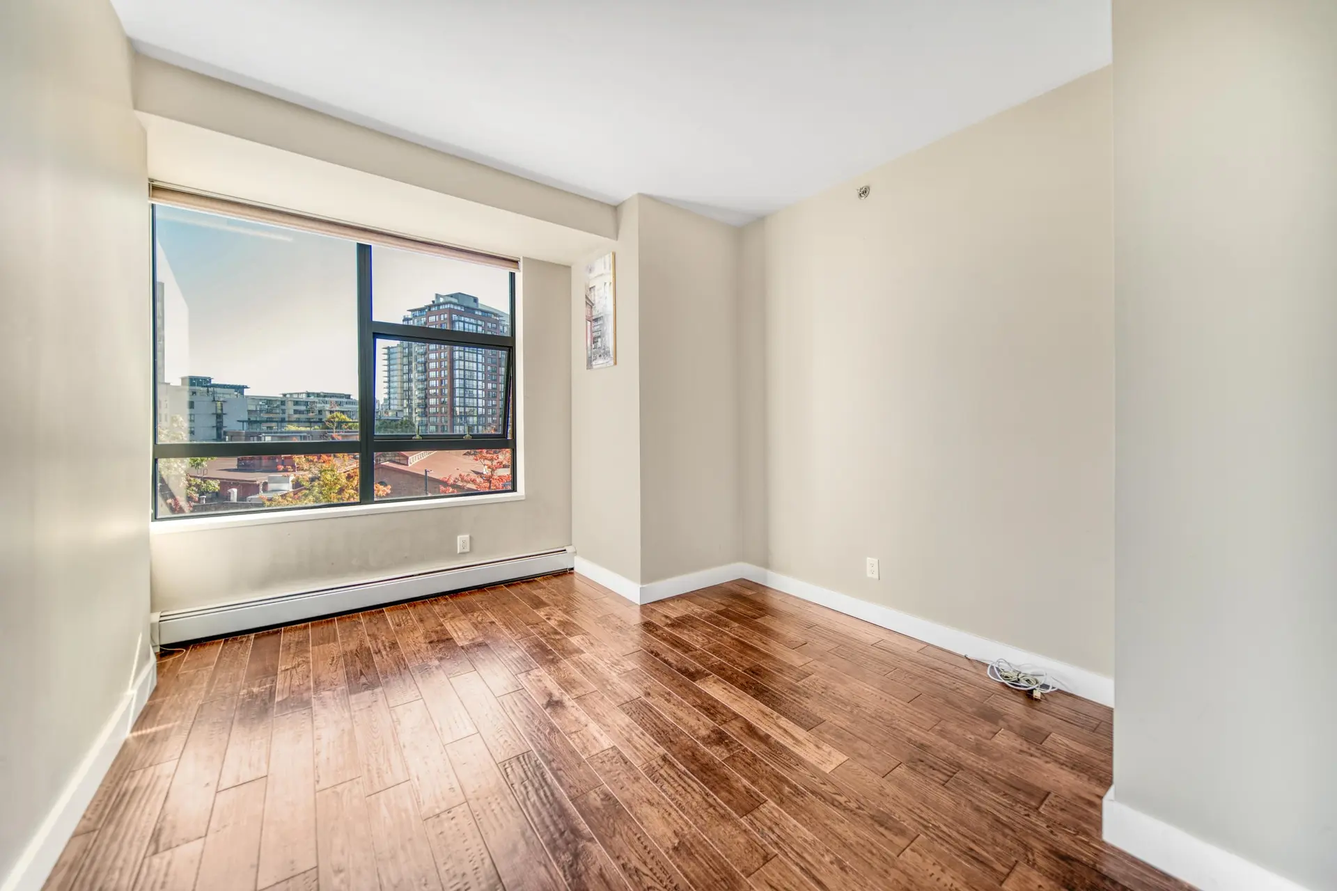 #405 212 Davie Street - Image 7