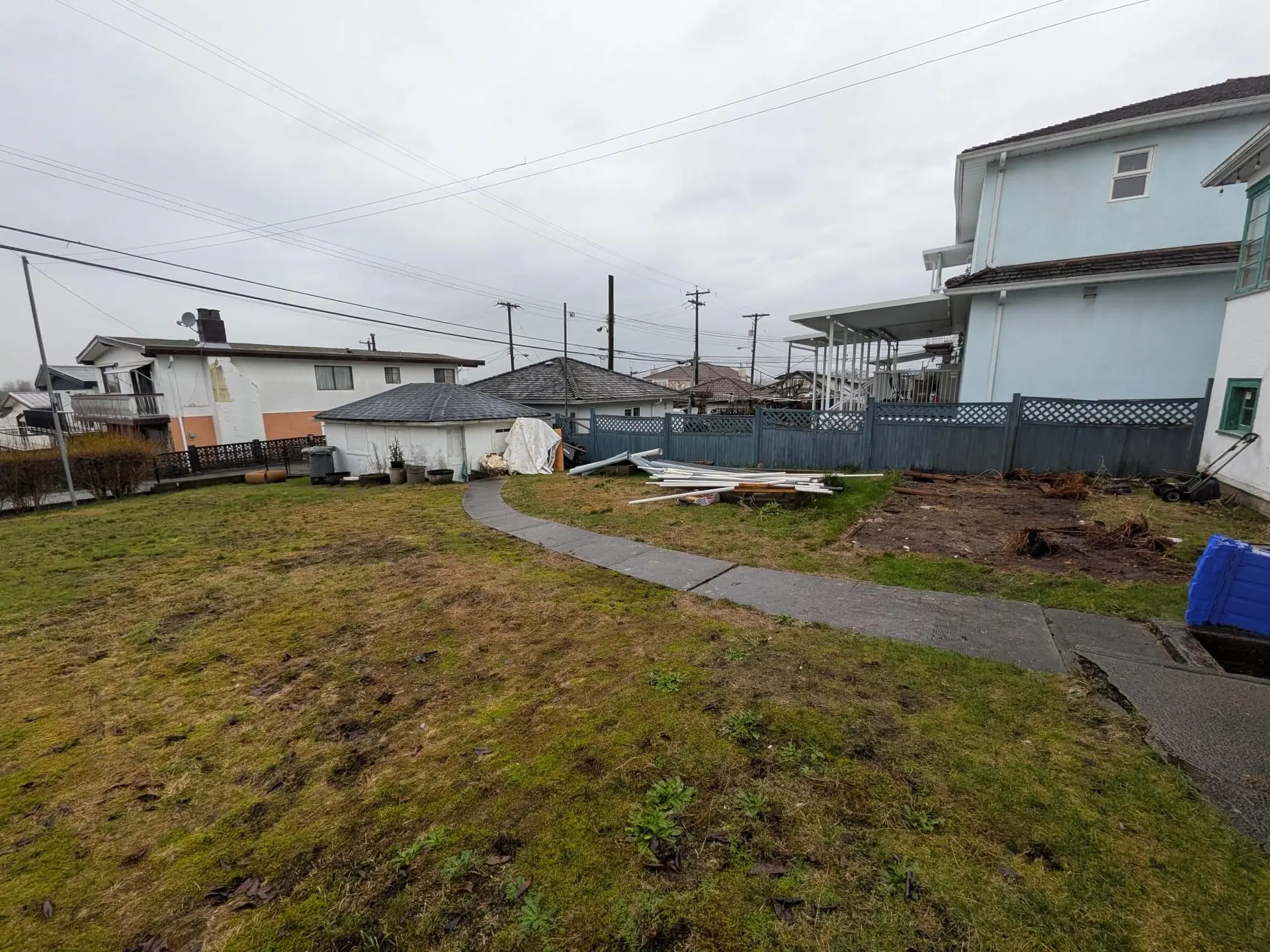 3995 Slocan Street - Image 7