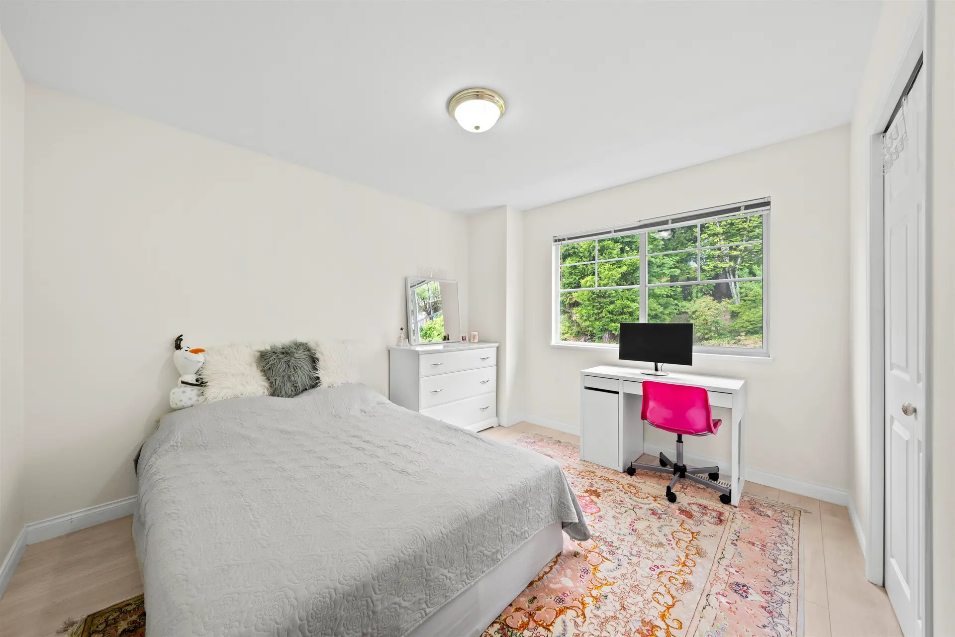 #124 2979 Panorama Drive - Image 8