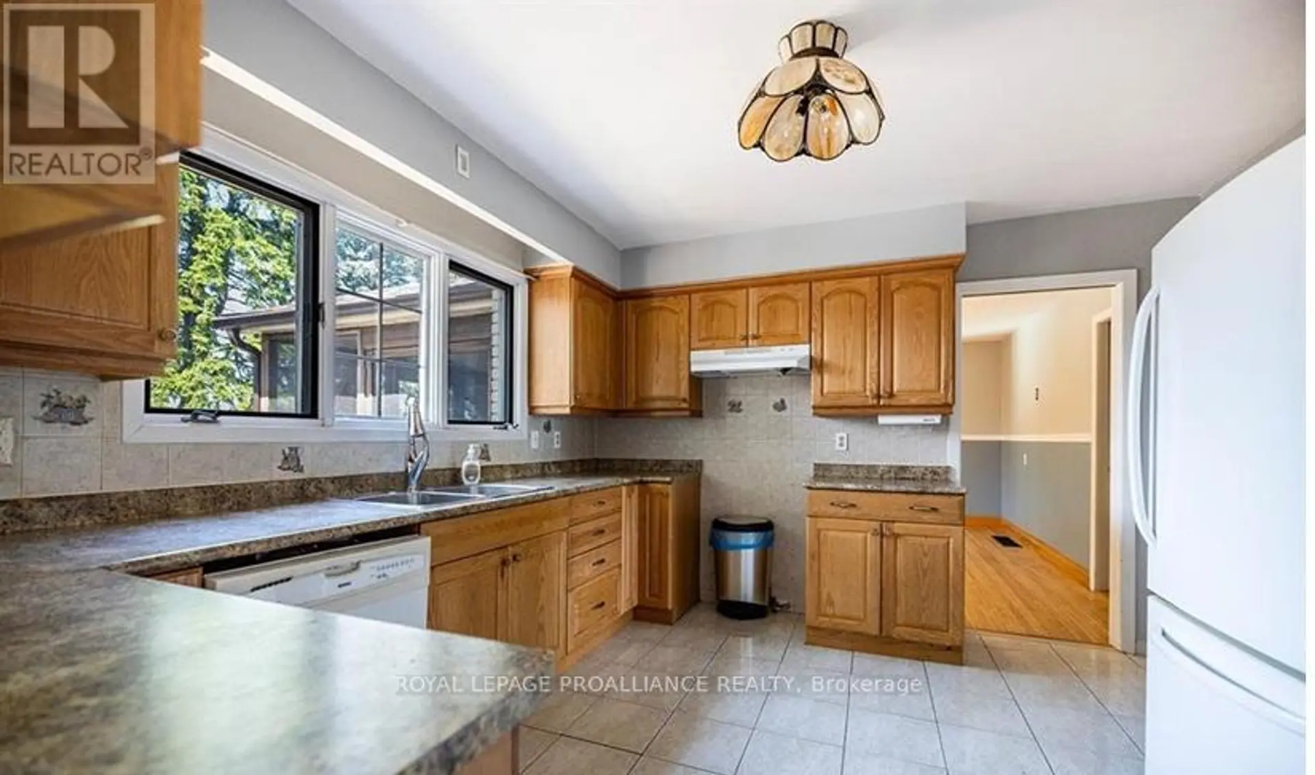 35 PATRICK STREET - Image 11