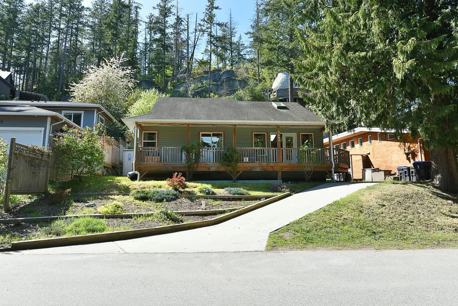 Property at 5689 Salmon Drive, Sechelt, BC