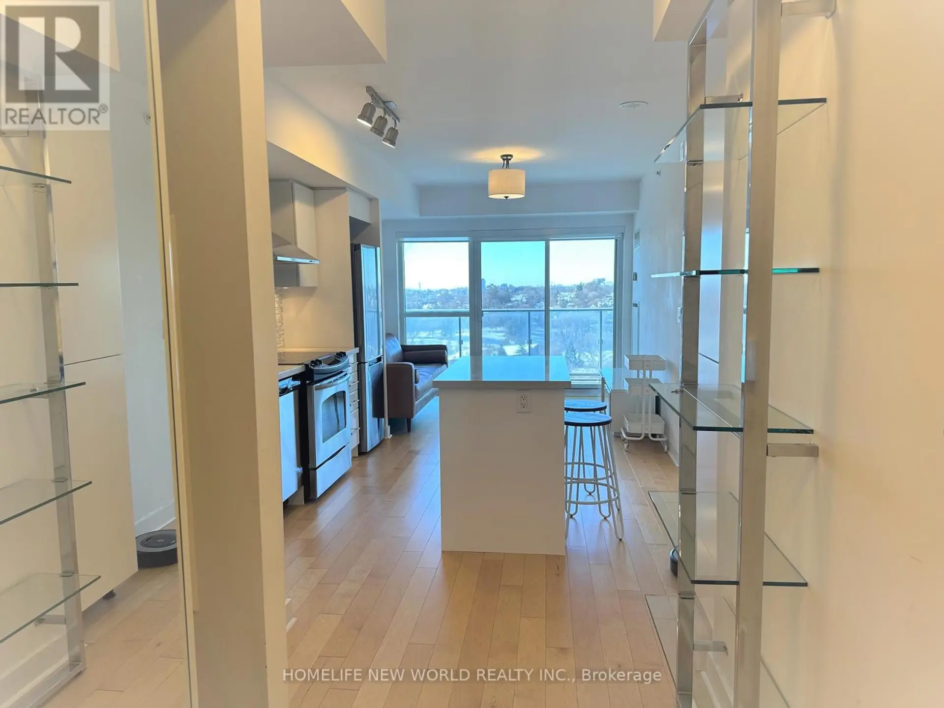 #1211 58 ORCHARD VIEW BOULEVARD - Image 1