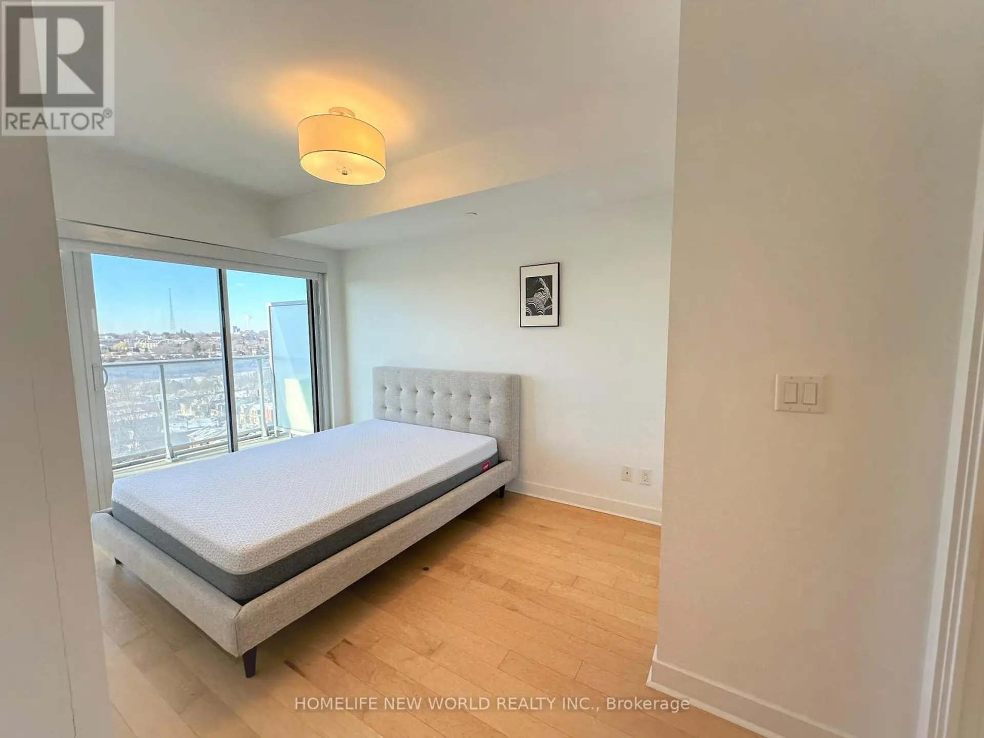 #1211 58 ORCHARD VIEW BOULEVARD - Image 4