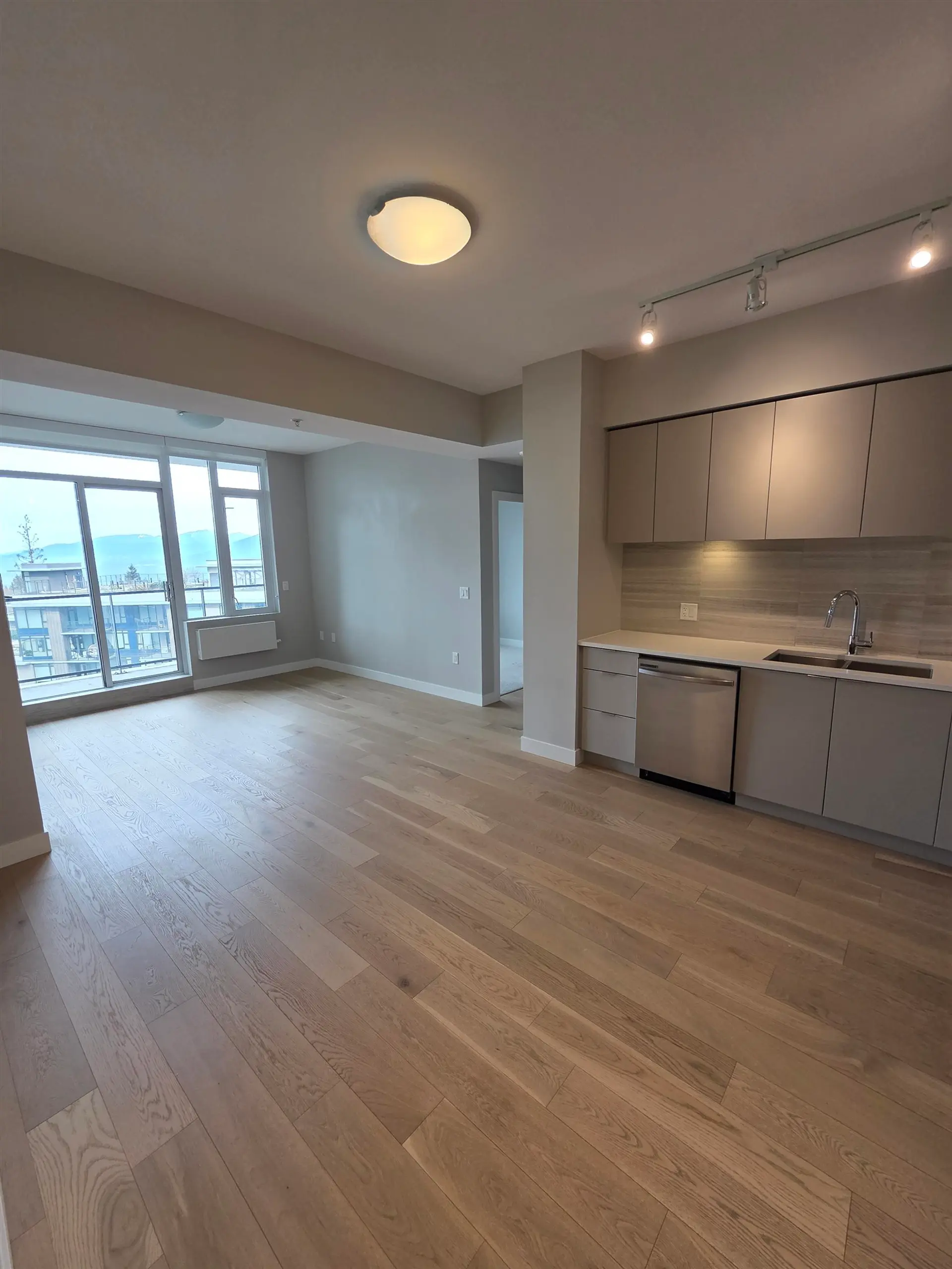 #801 8761 University Crescent - Image 3