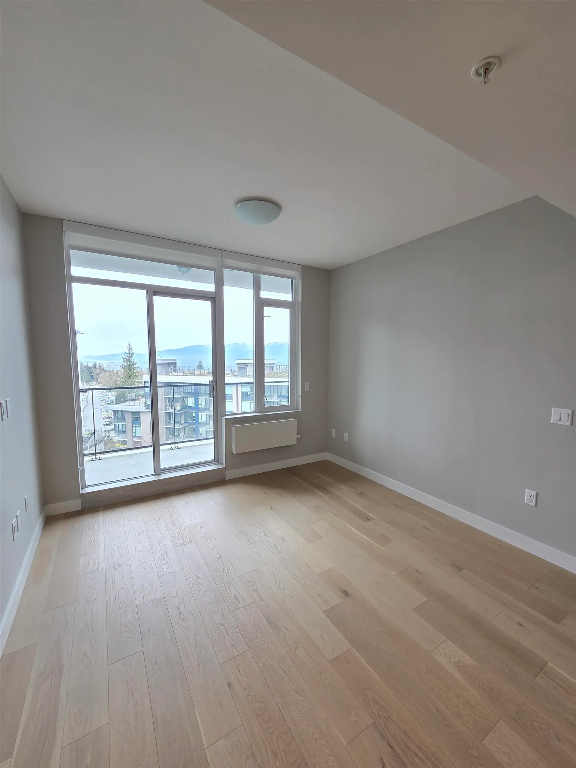 #801 8761 University Crescent - Image 4