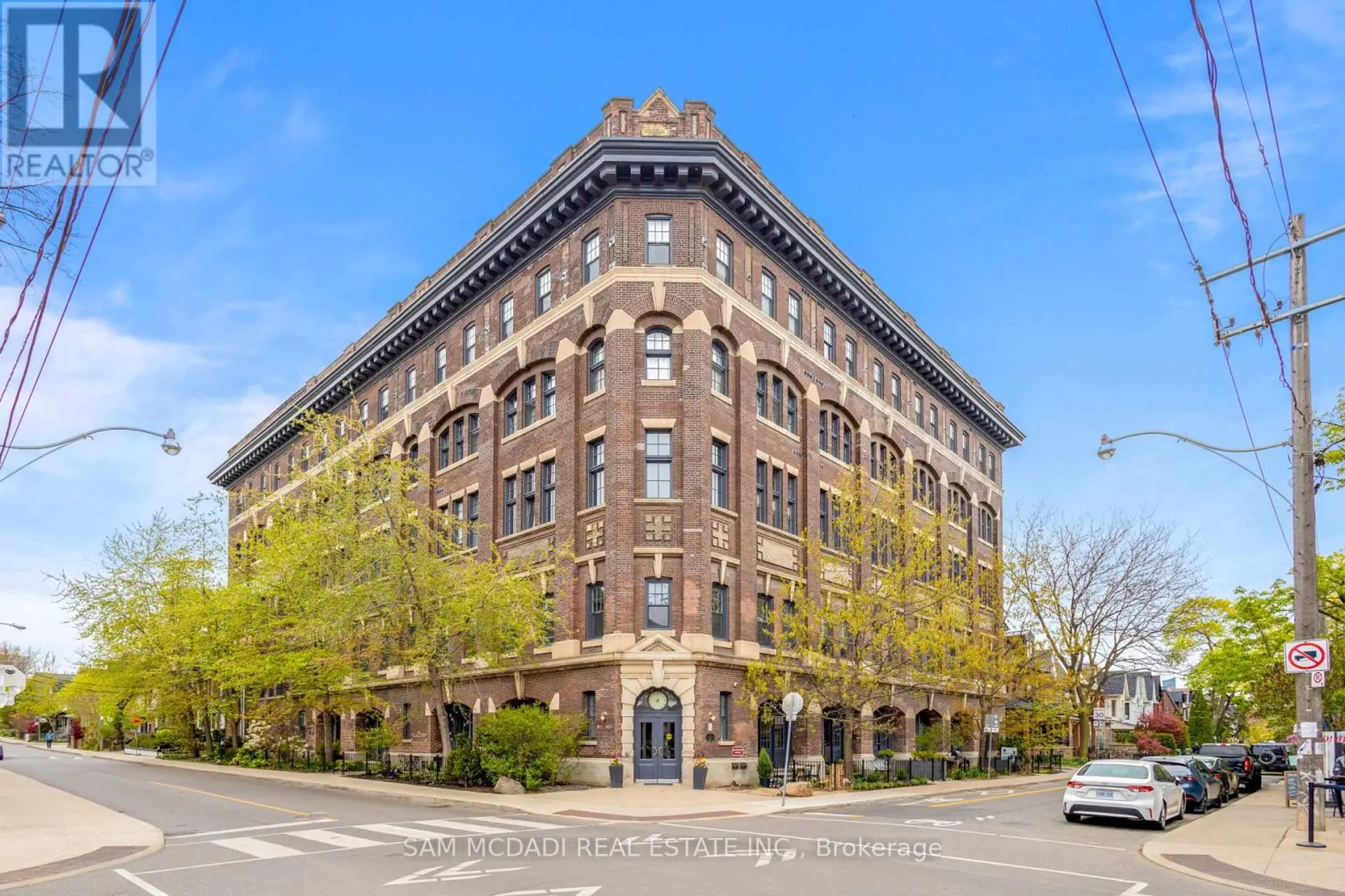 #204 183 DOVERCOURT ROAD - Image 1