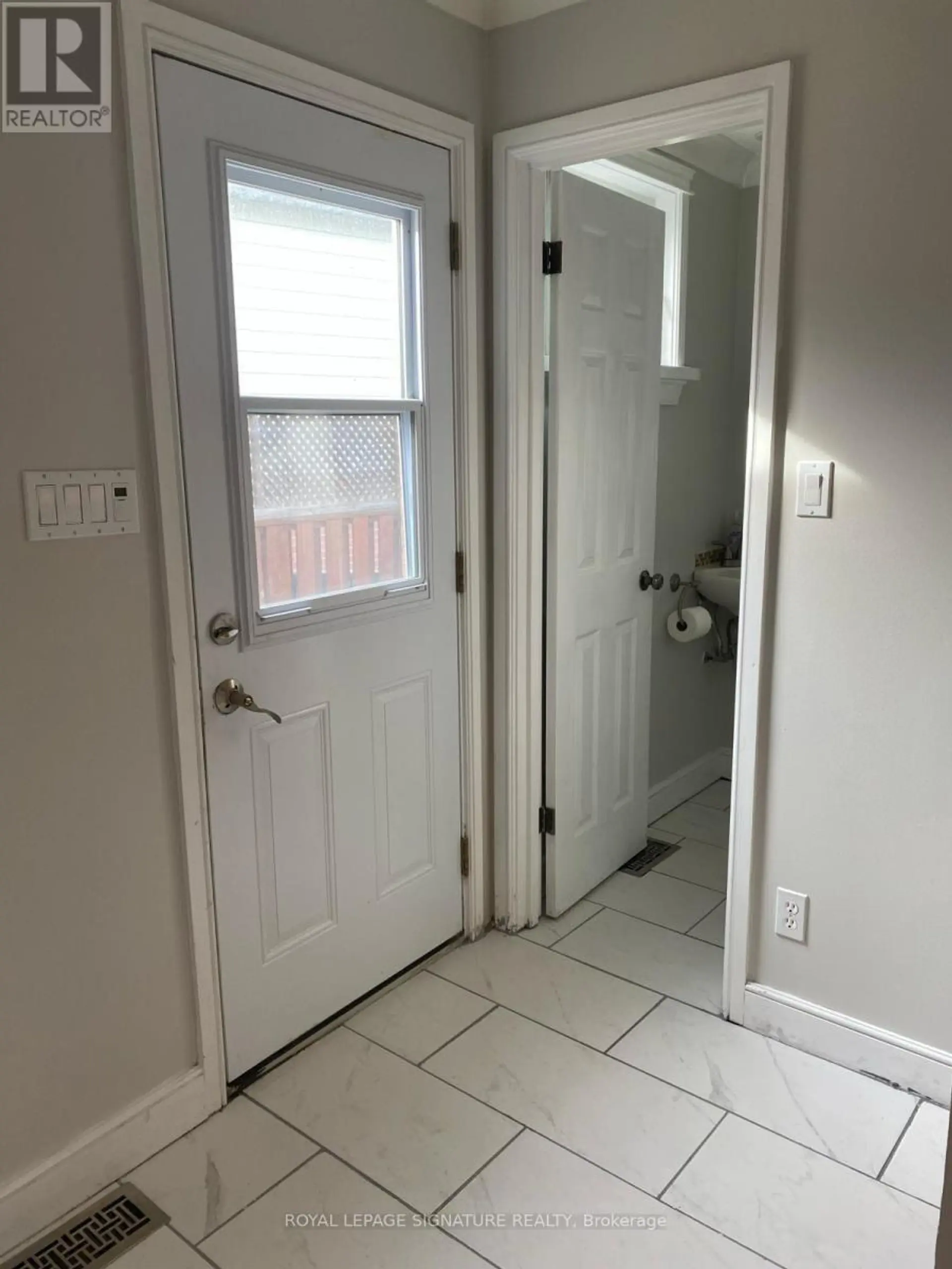 459 DIXON BOULEVARD - Image 10