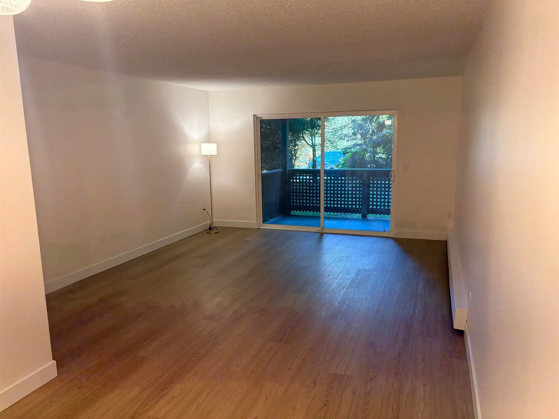#102 200 Westhill Place - Image 5