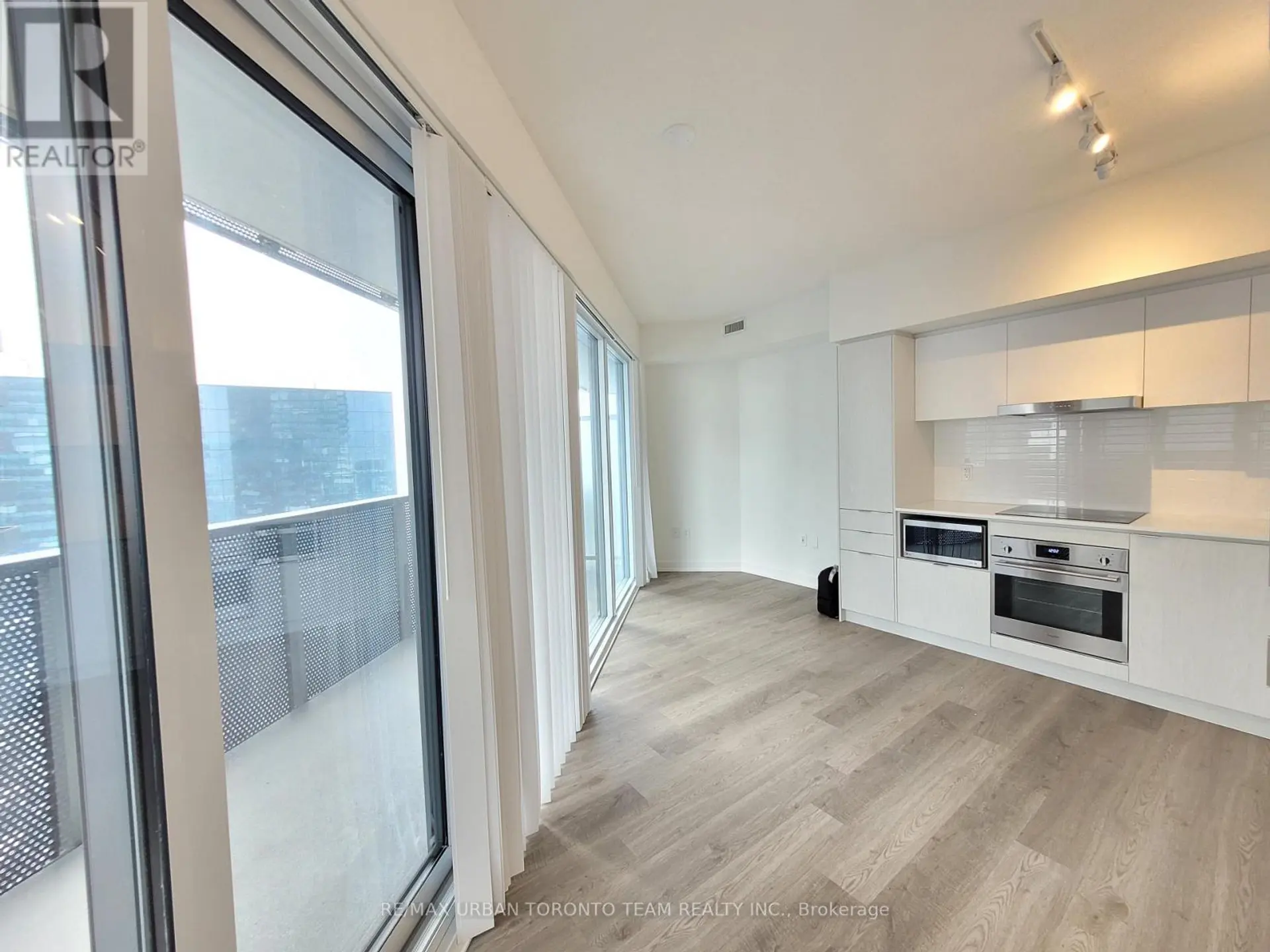 #3808 55 COOPER STREET - Image 5