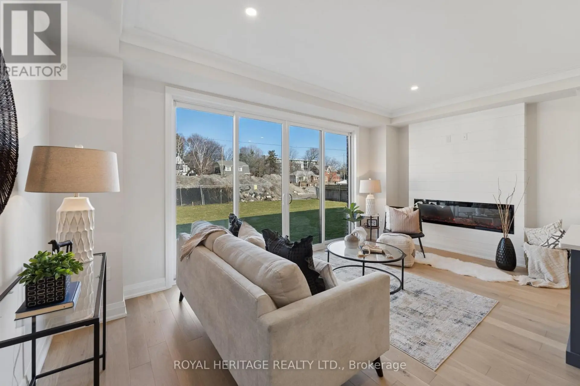 127 HICKORY STREET N - Image 4