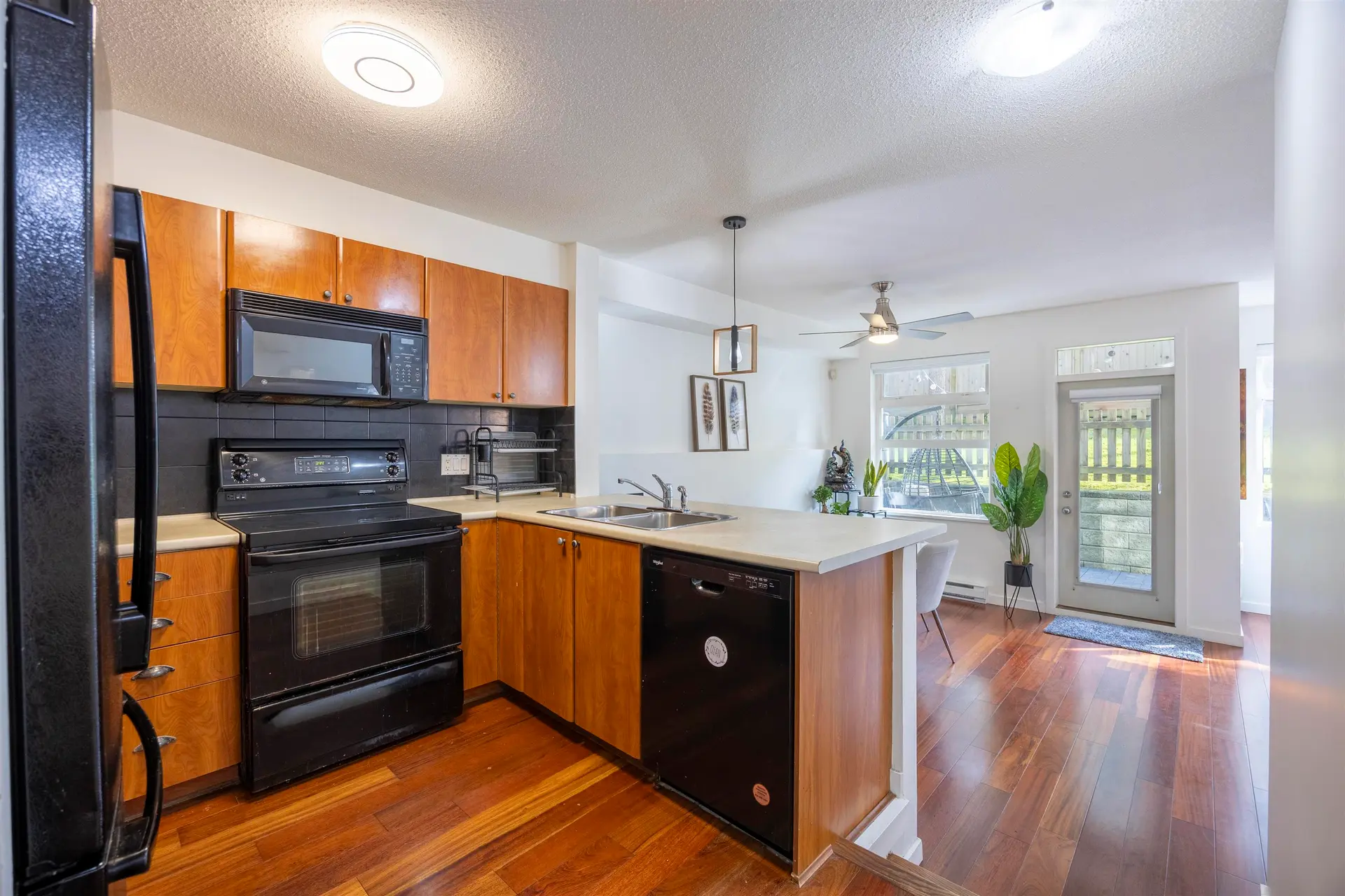 #41 6528 Denbigh Avenue - Image 11