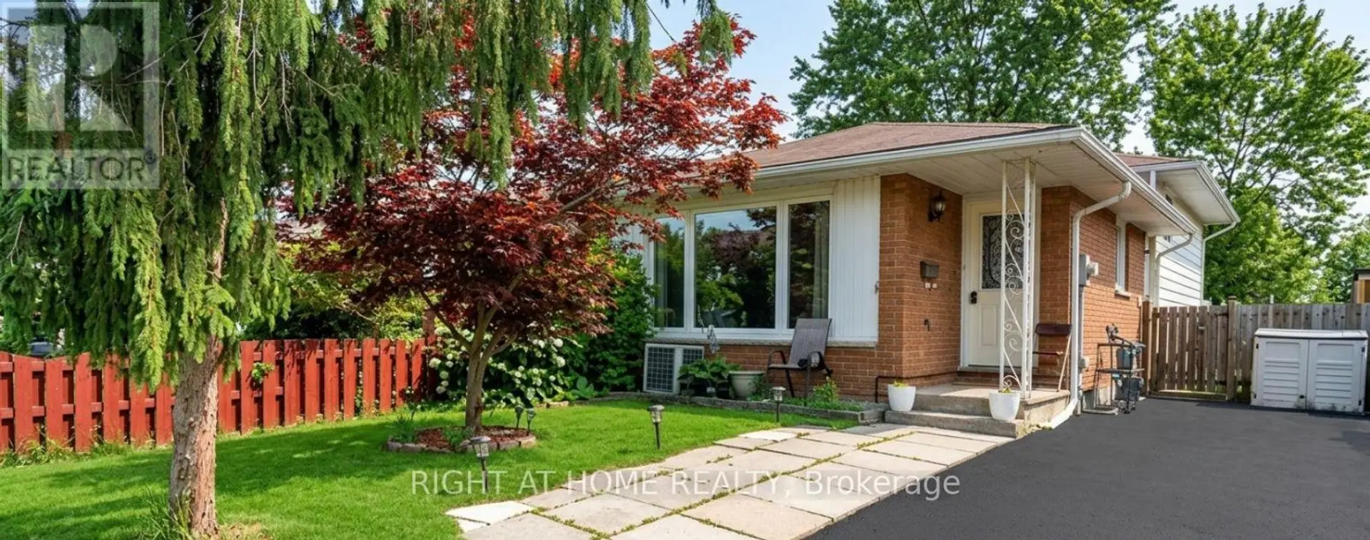 14 CANTERBURY DRIVE - Image 1