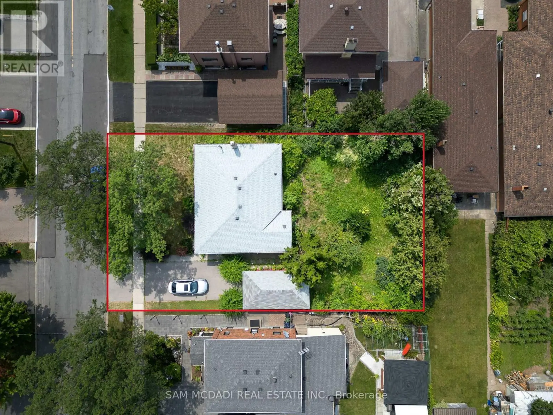 34 HIGHVIEW AVENUE - Image 3