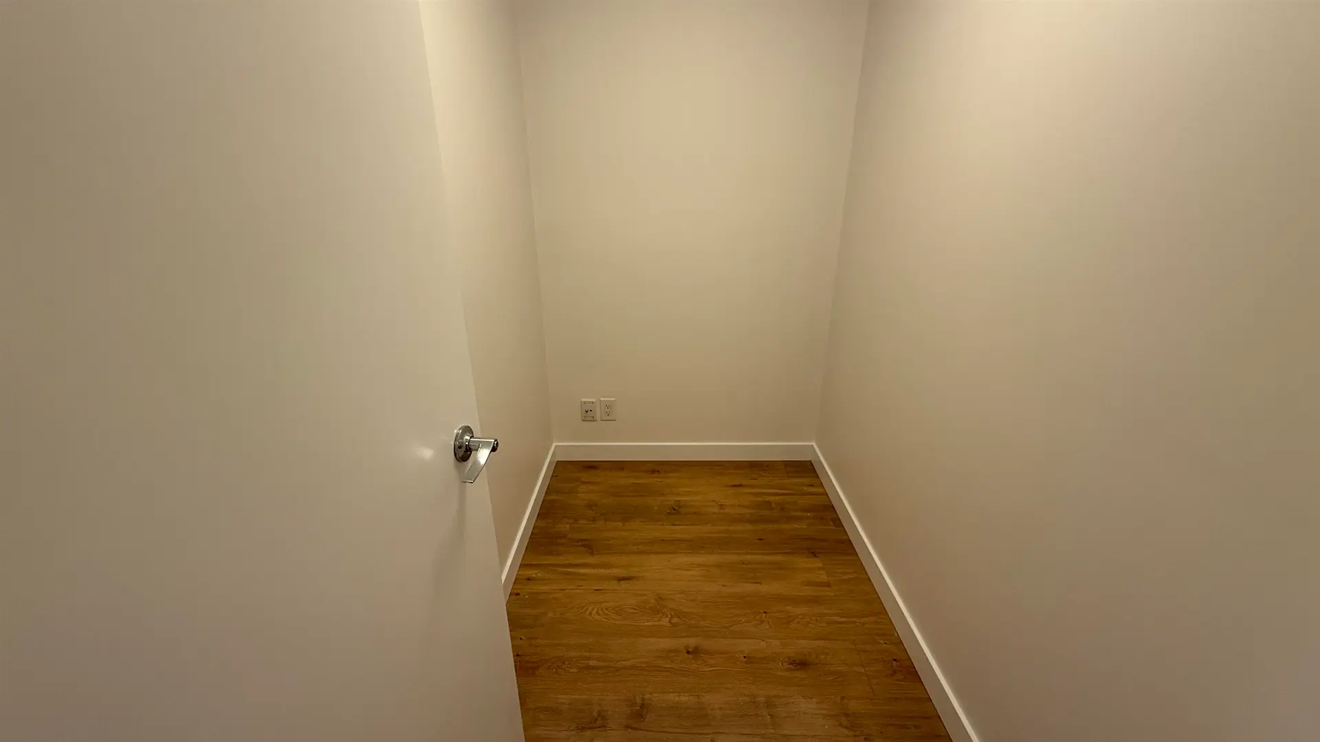 #3008 909 Mainland Street - Image 6