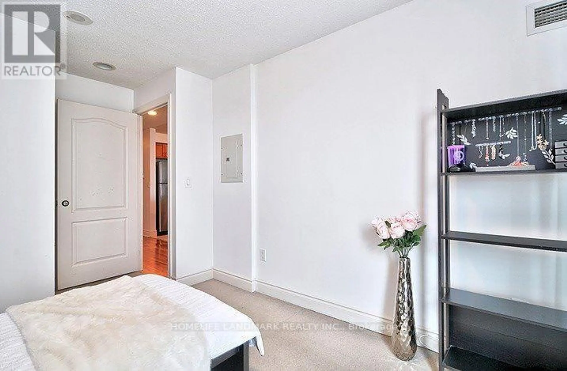 #2403 50 BRIAN HARRISON WAY - Image 8