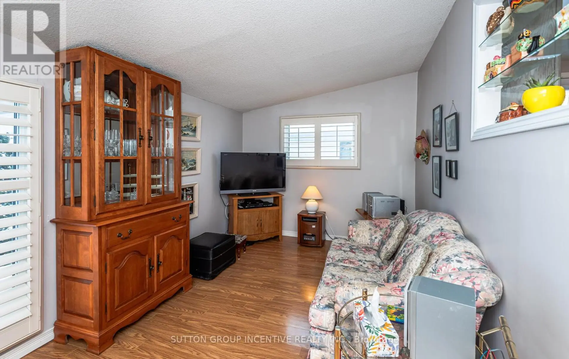 36 WEEPING WILLOW DRIVE - Image 11
