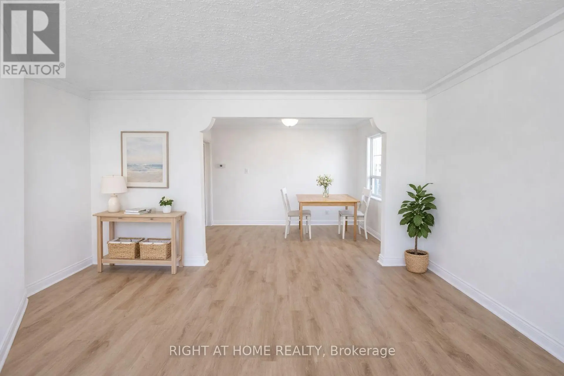 70 BUNNELL CRESCENT - Image 5