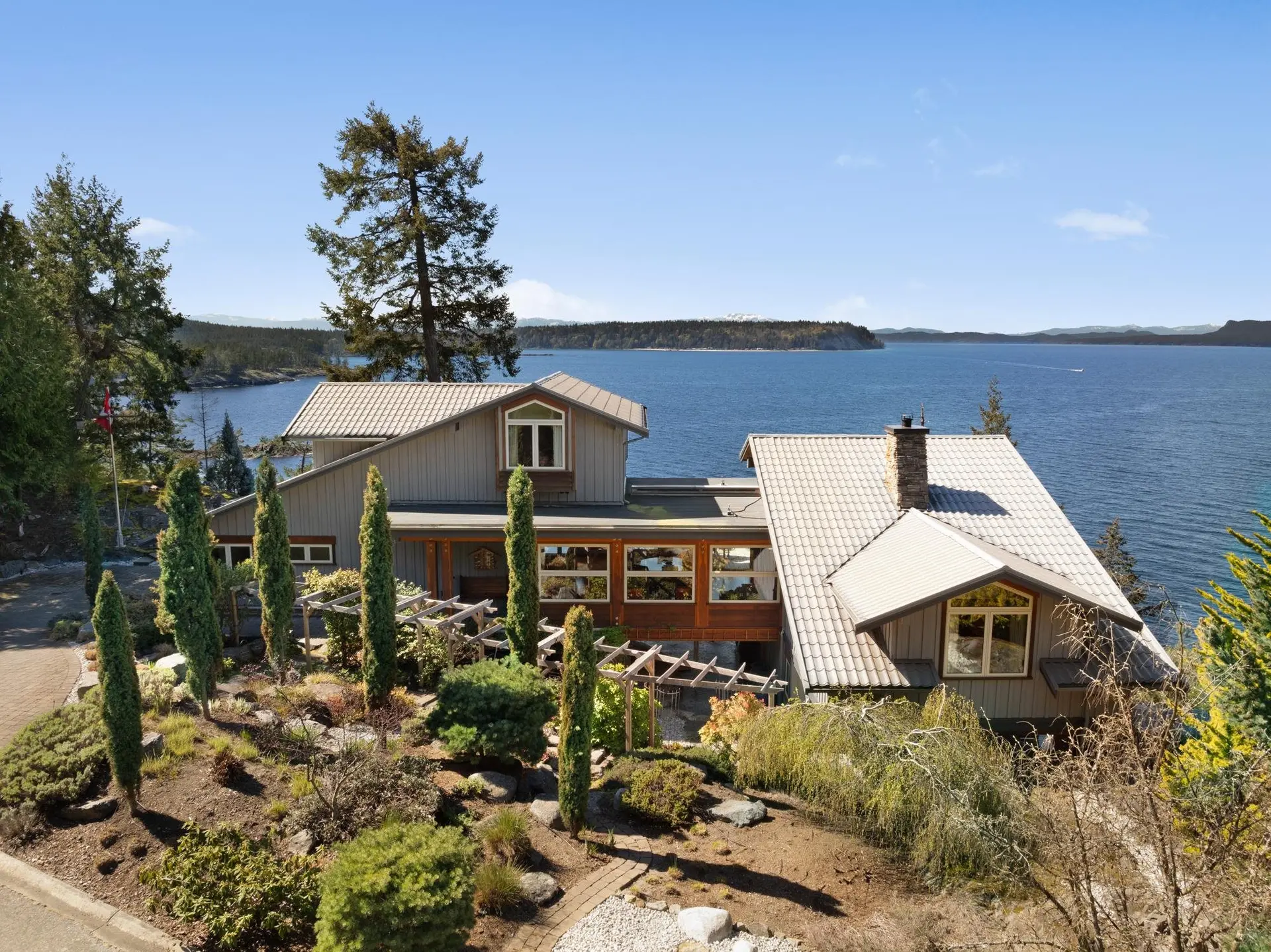 Property at 9987 Welcome Wynd, Halfmoon Bay, BC