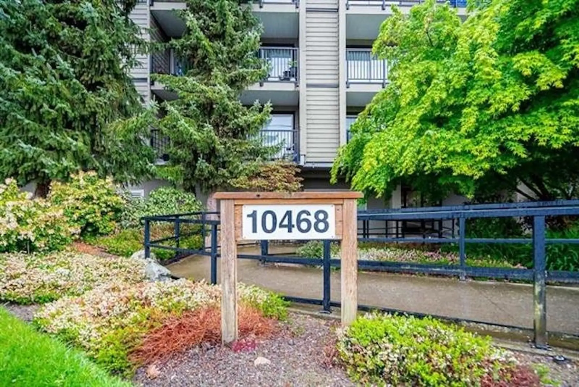 #315 10468 148 Street - Image 2